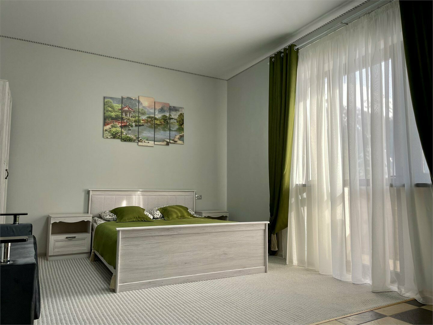 Трехместный номер с балконом № 5