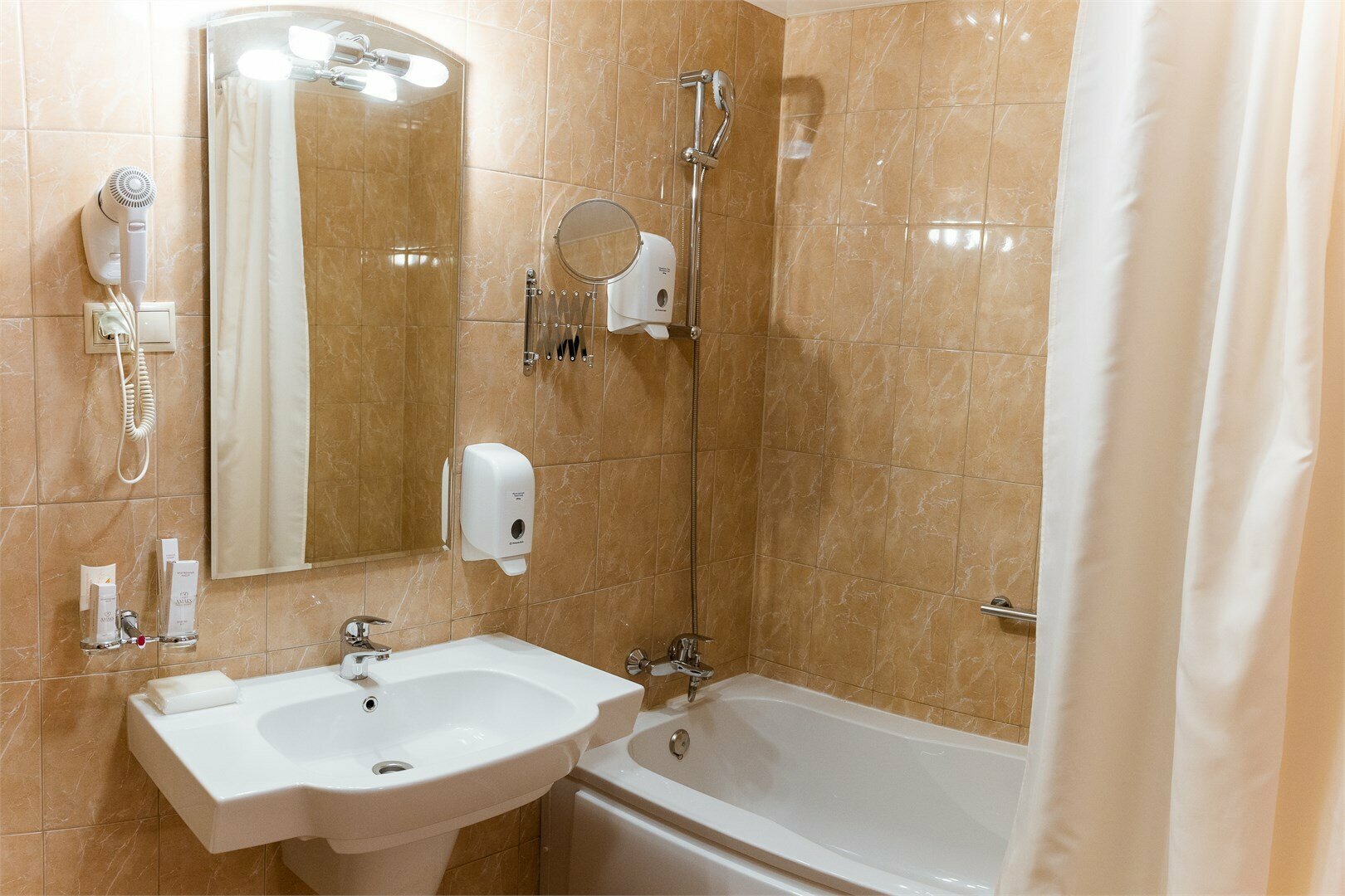 АМАКС Стандарт с двуспальной кроватью