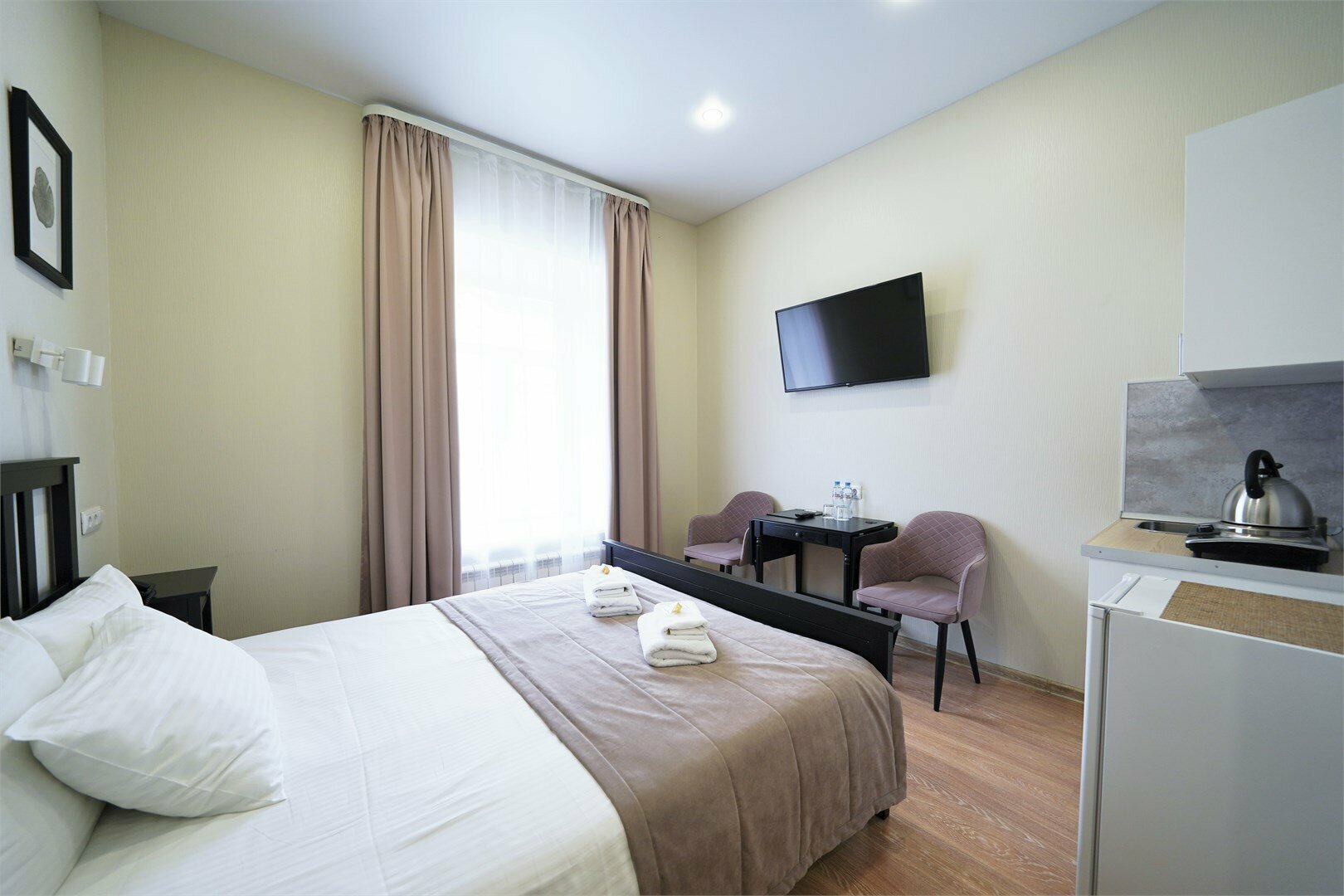 Меблированная комната формата «Классика+» с 1 кроватью