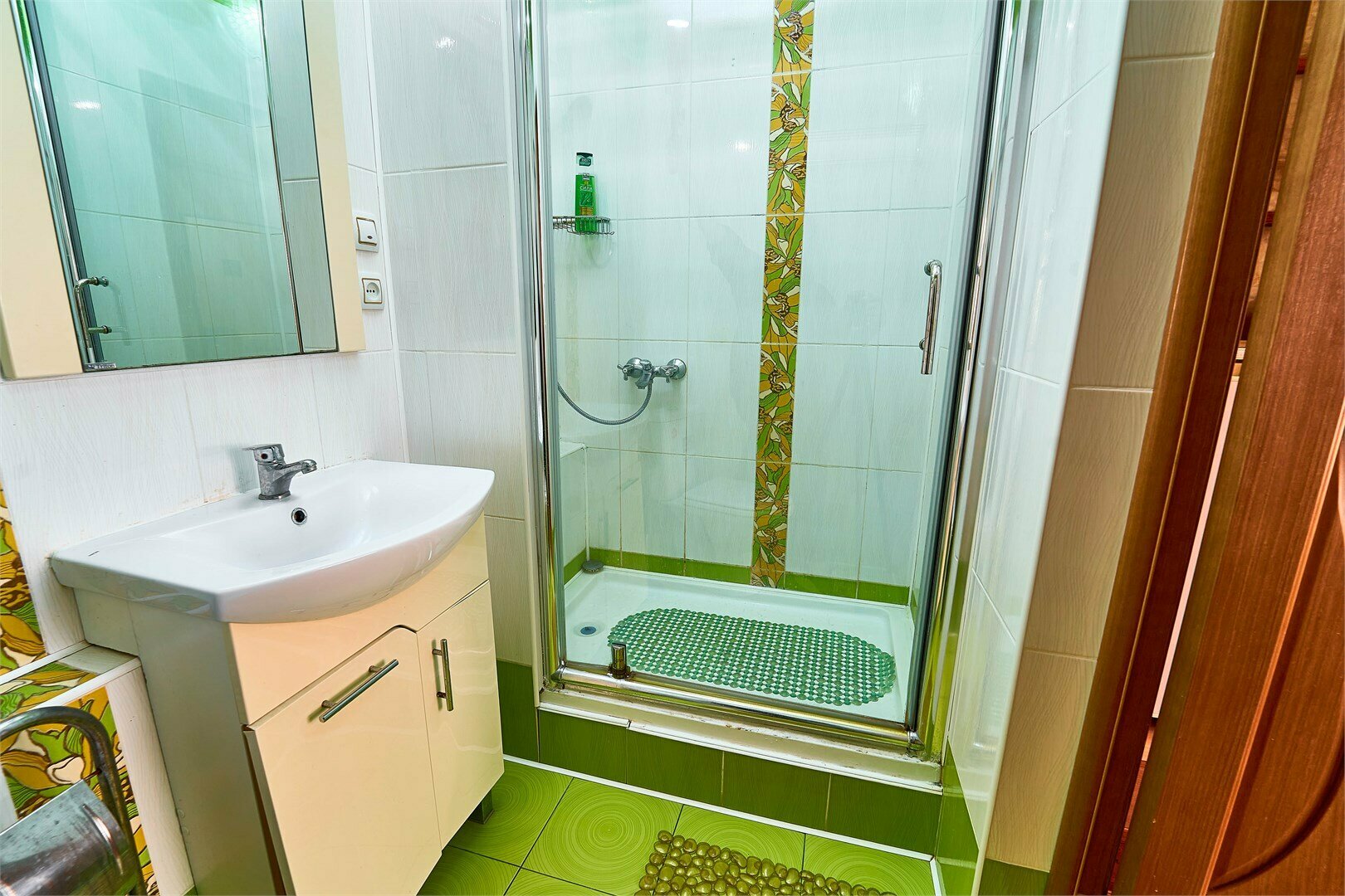 Стандартный трехместный  номер (улучшенный)