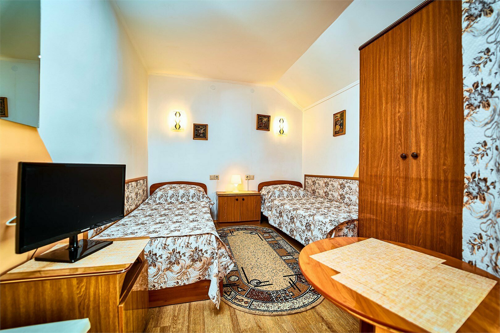 Двухместный номер с двумя одно -местными кроватями