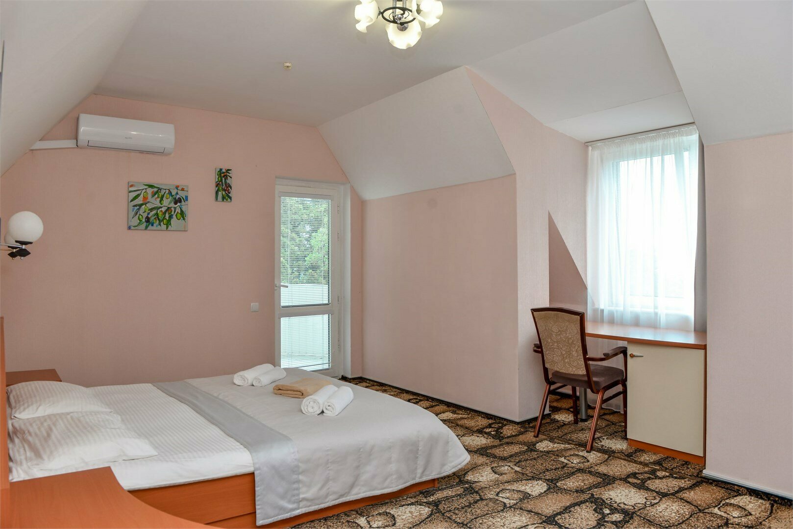 Стандартный номер с кроватью размера "queen-size"