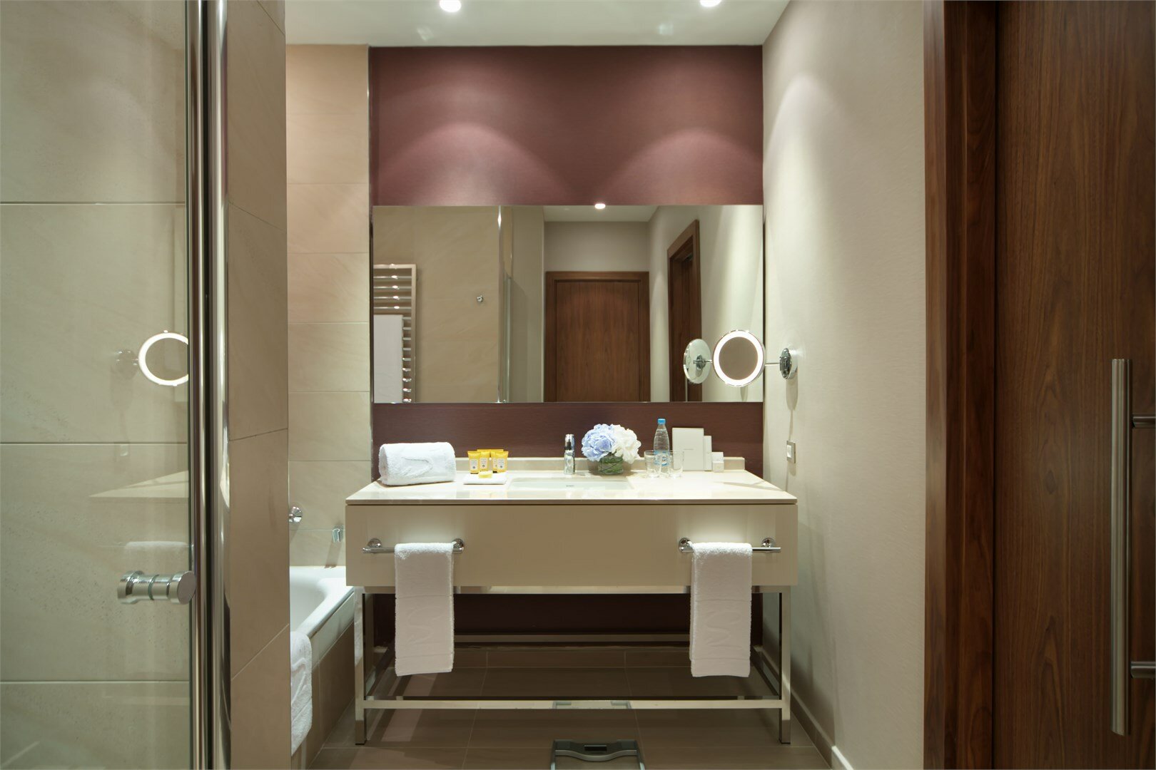 Номер Superior c 2 односпальными кроватями