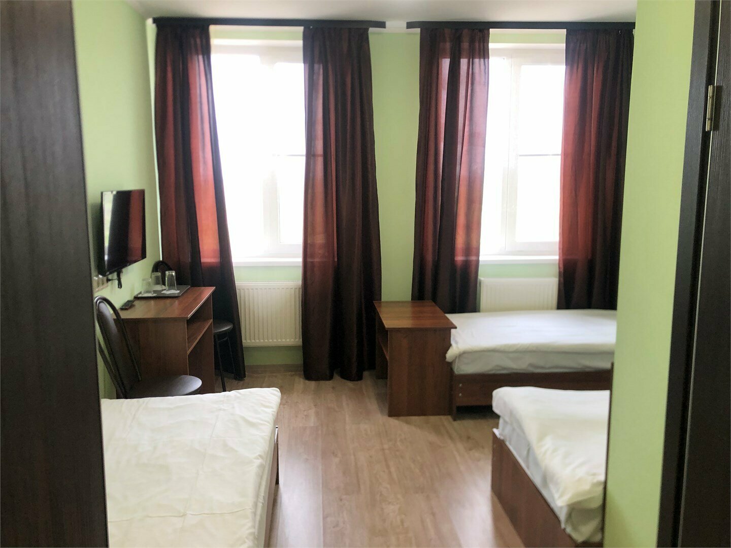 Трехместный номер с душем