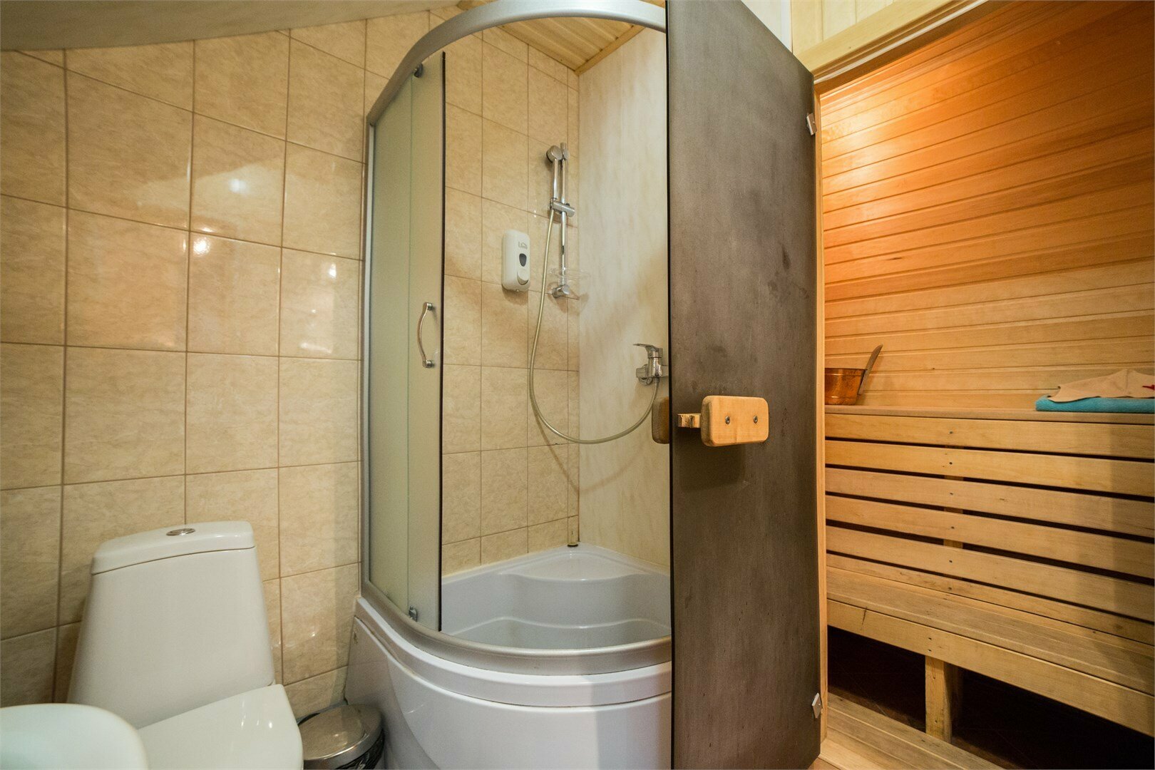 ДЖУНИОР СЮИТ С САУНОЙ