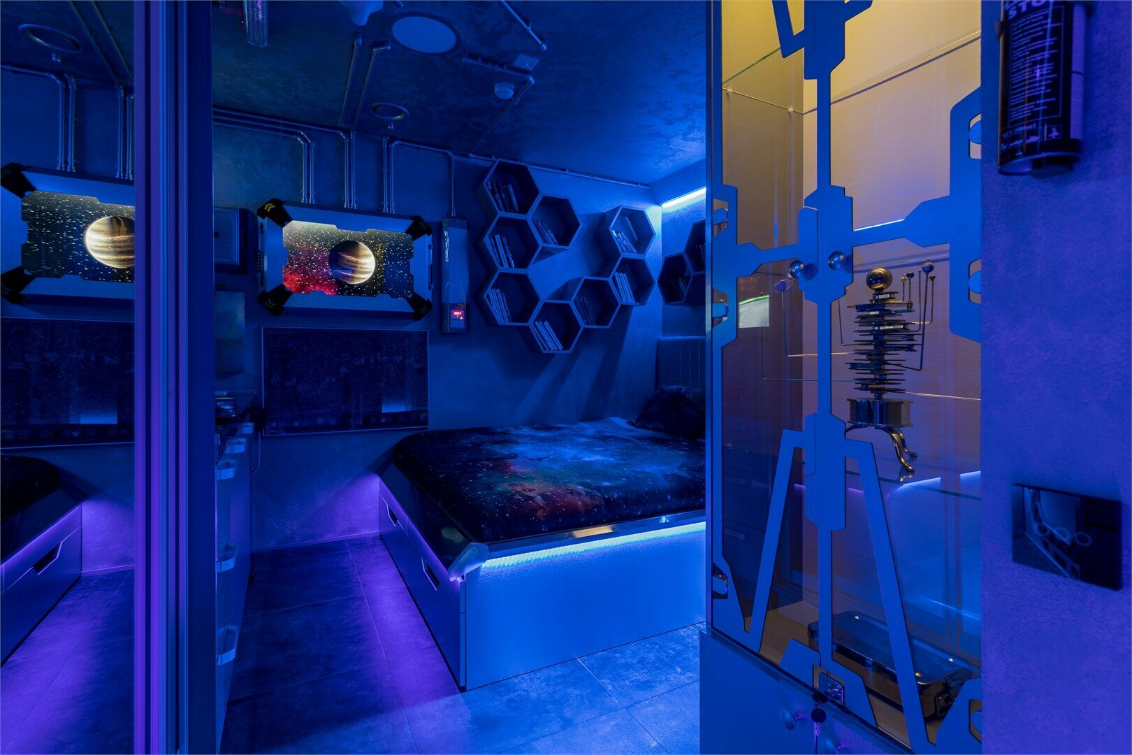 Двухместный номер с одной большой кроватью