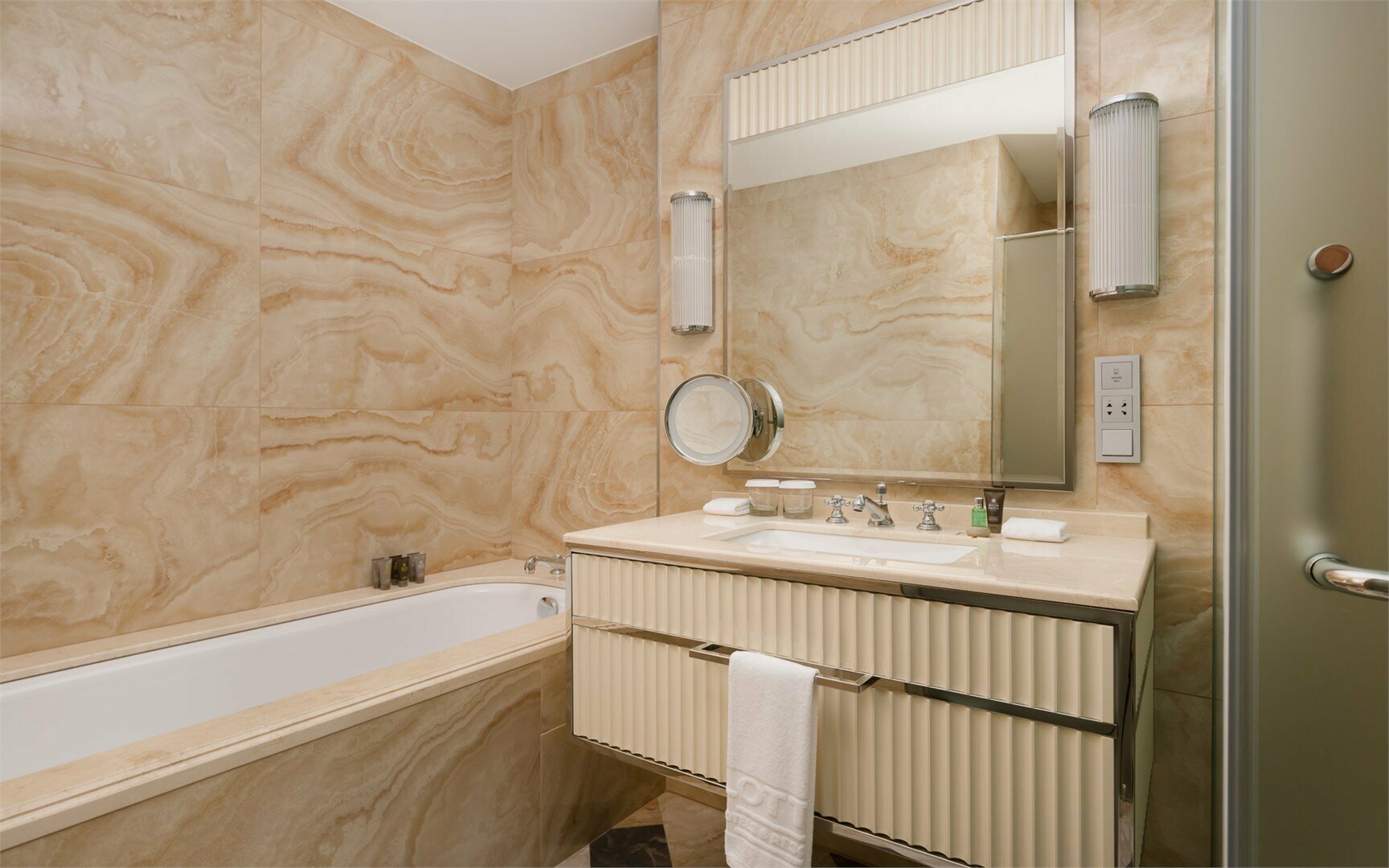 Номер Делюкс с кроватью размера «king-size»