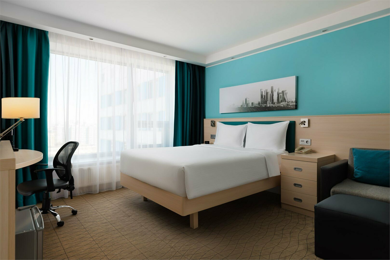 Улучшенный номер с кроватью размера «queen-size»