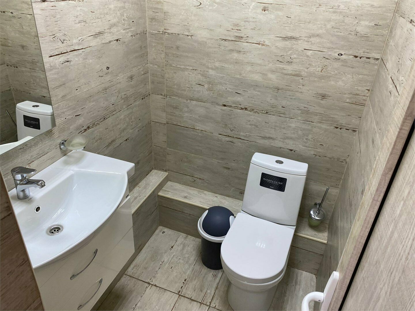 Четырехместный номер с душем