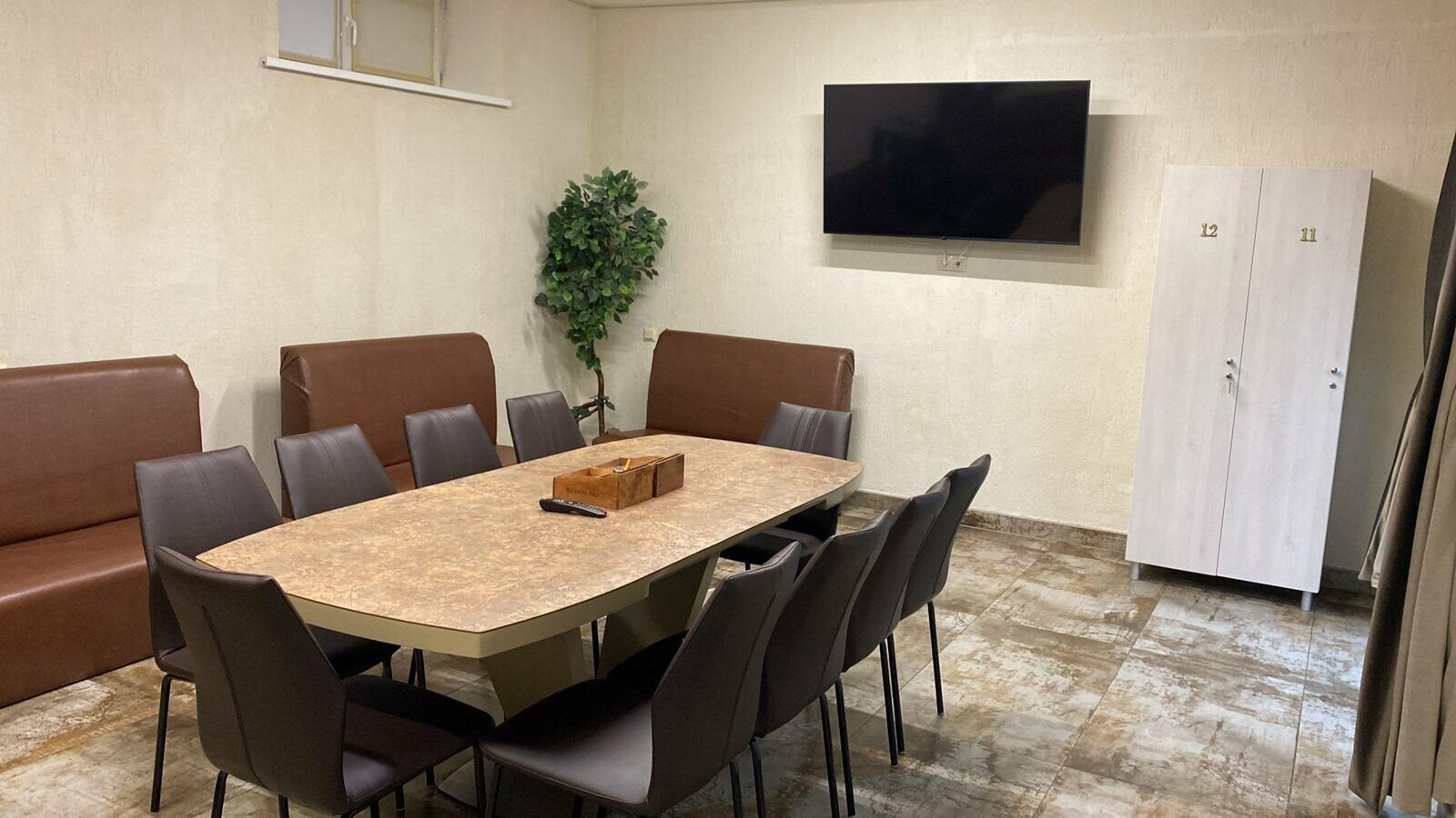 Четырехместный номер с душем