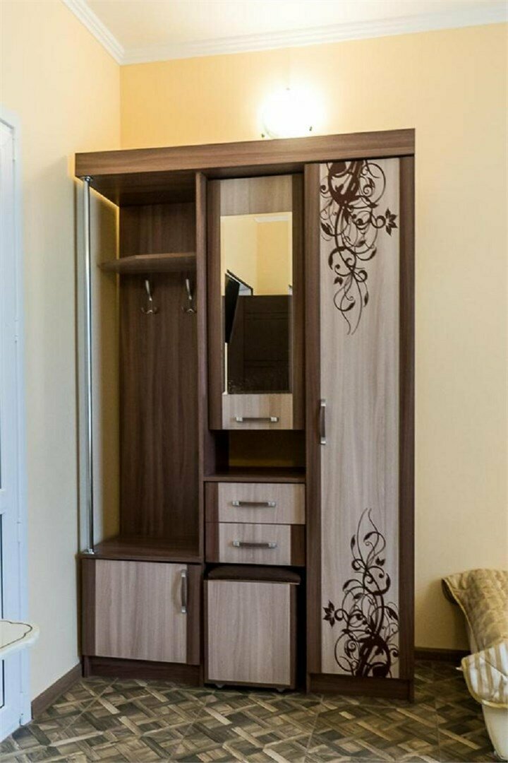 стандартный трехместный