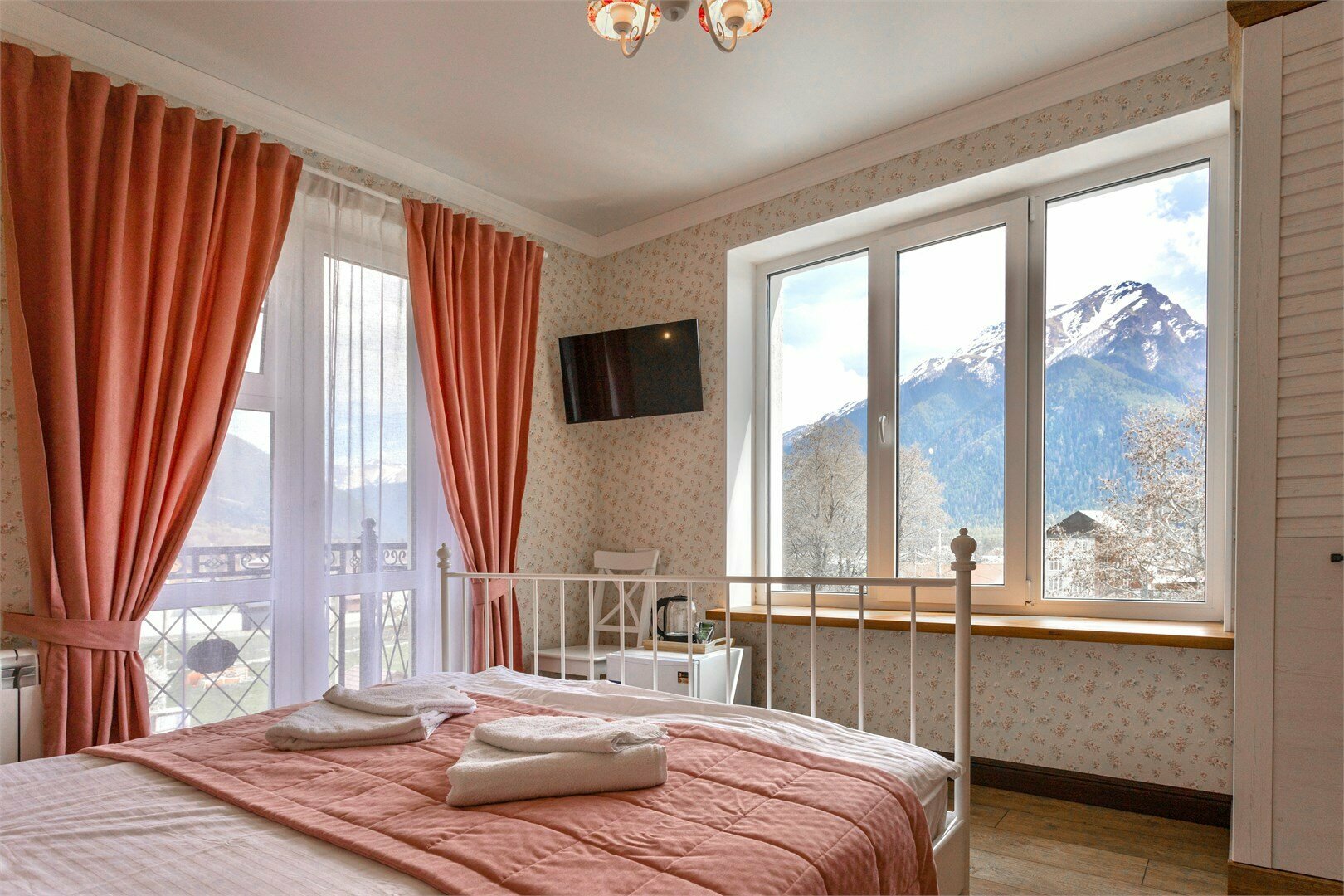 Двухместный номер "Комфорт" с балконом