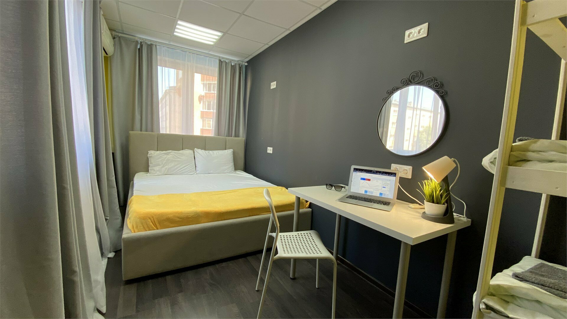 1 Двухместный номер с двуспальной кроватью