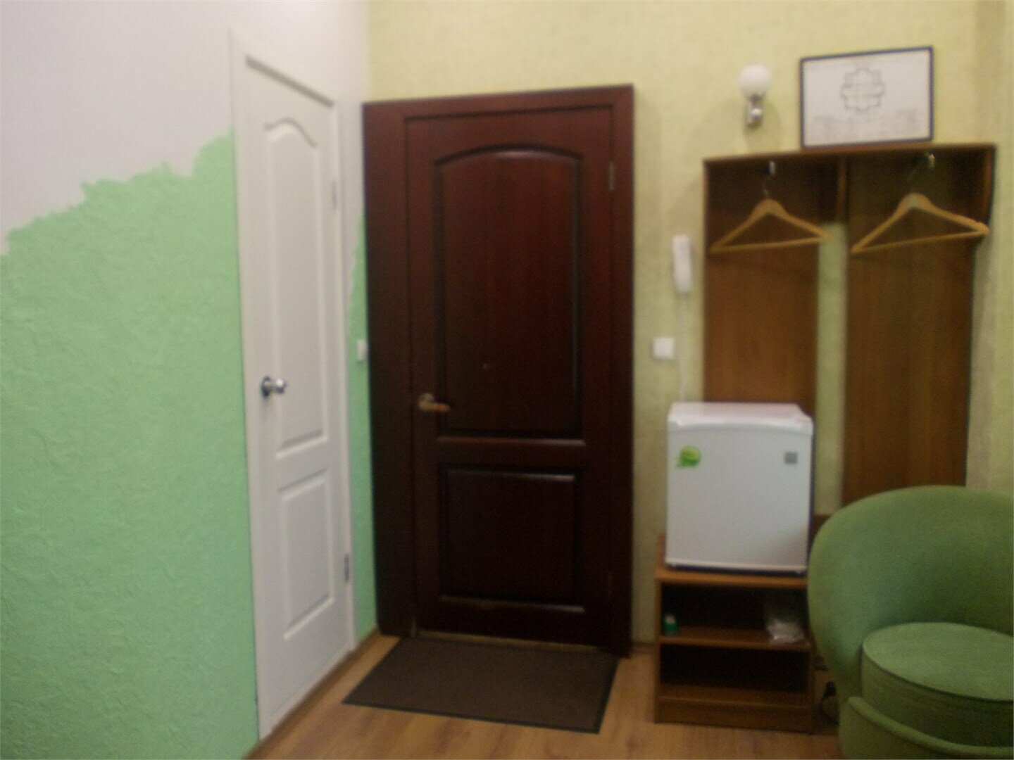 Однокомнатный трехместный