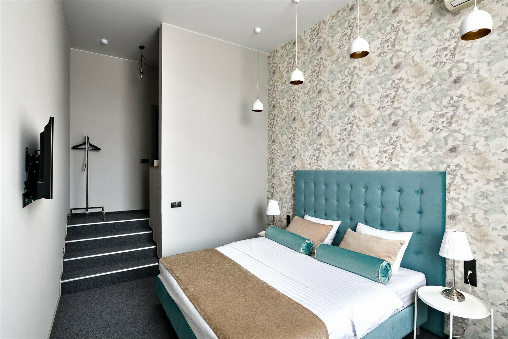 Номер повышенной категории с 1 кроватью