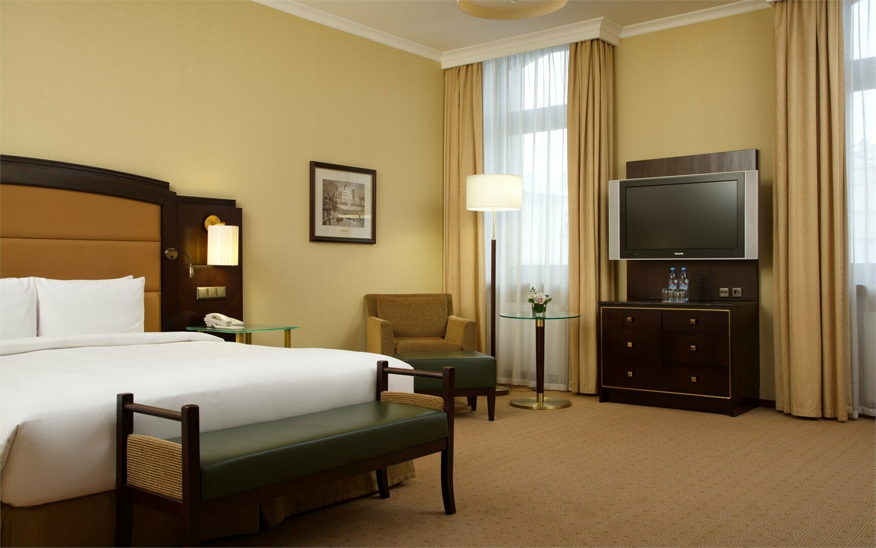 Полулюкс с одной двуспальной кроватью