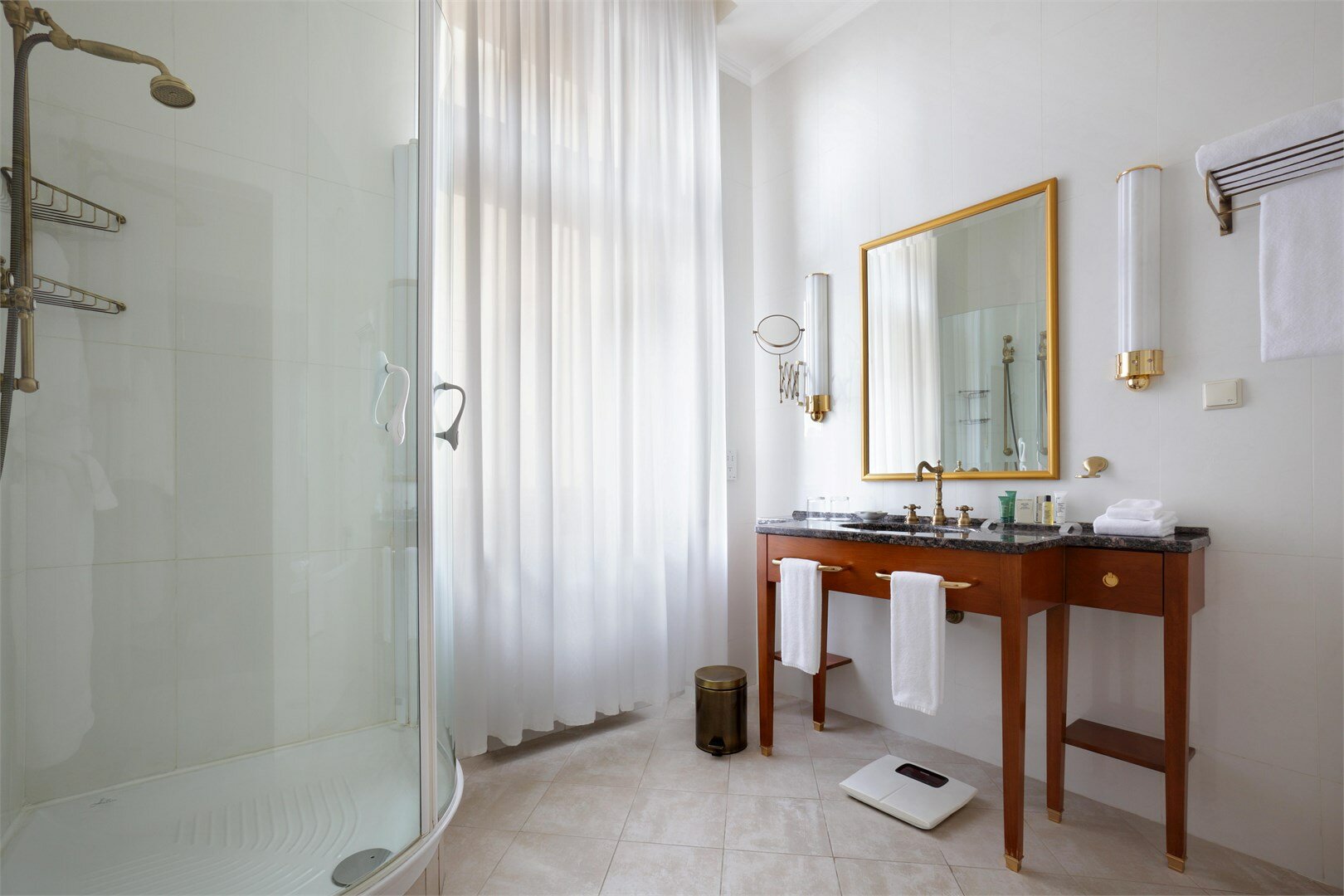 Посольский люкс