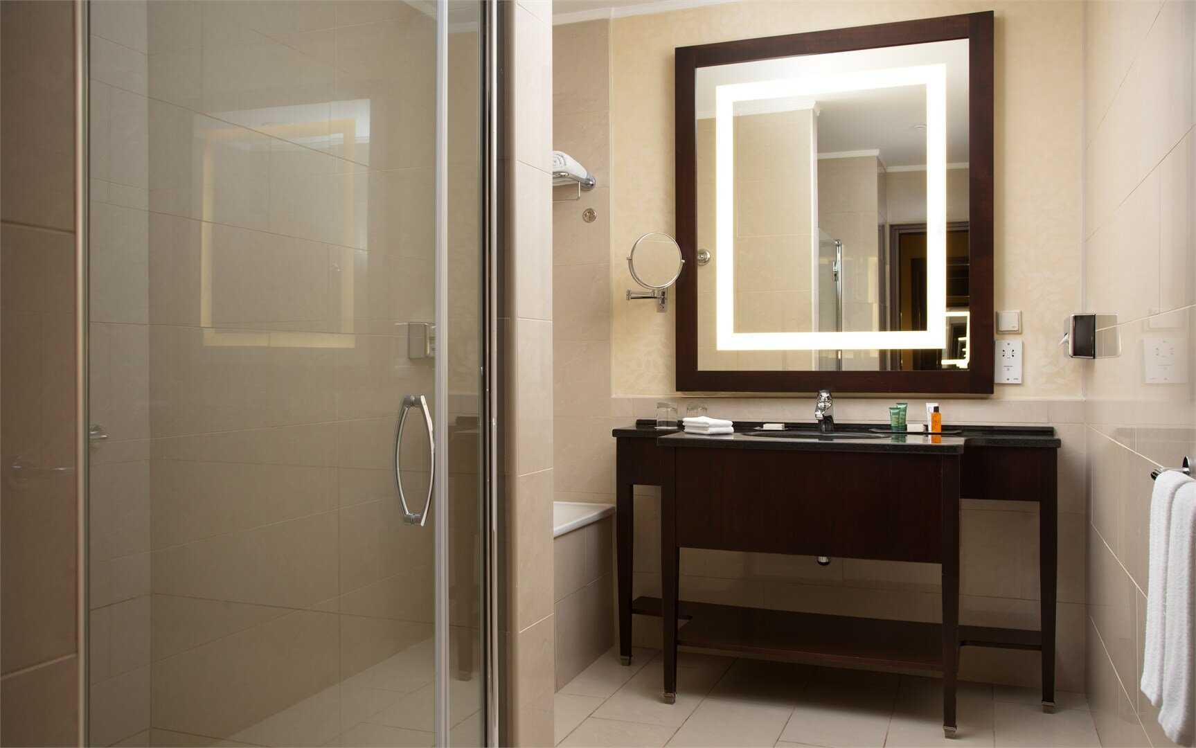 Представительский номер с двумя односпальными кроватями