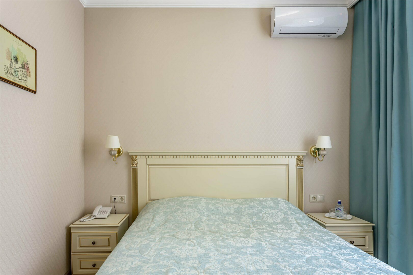 Стандартный номер с кроватью размера "queen-size"