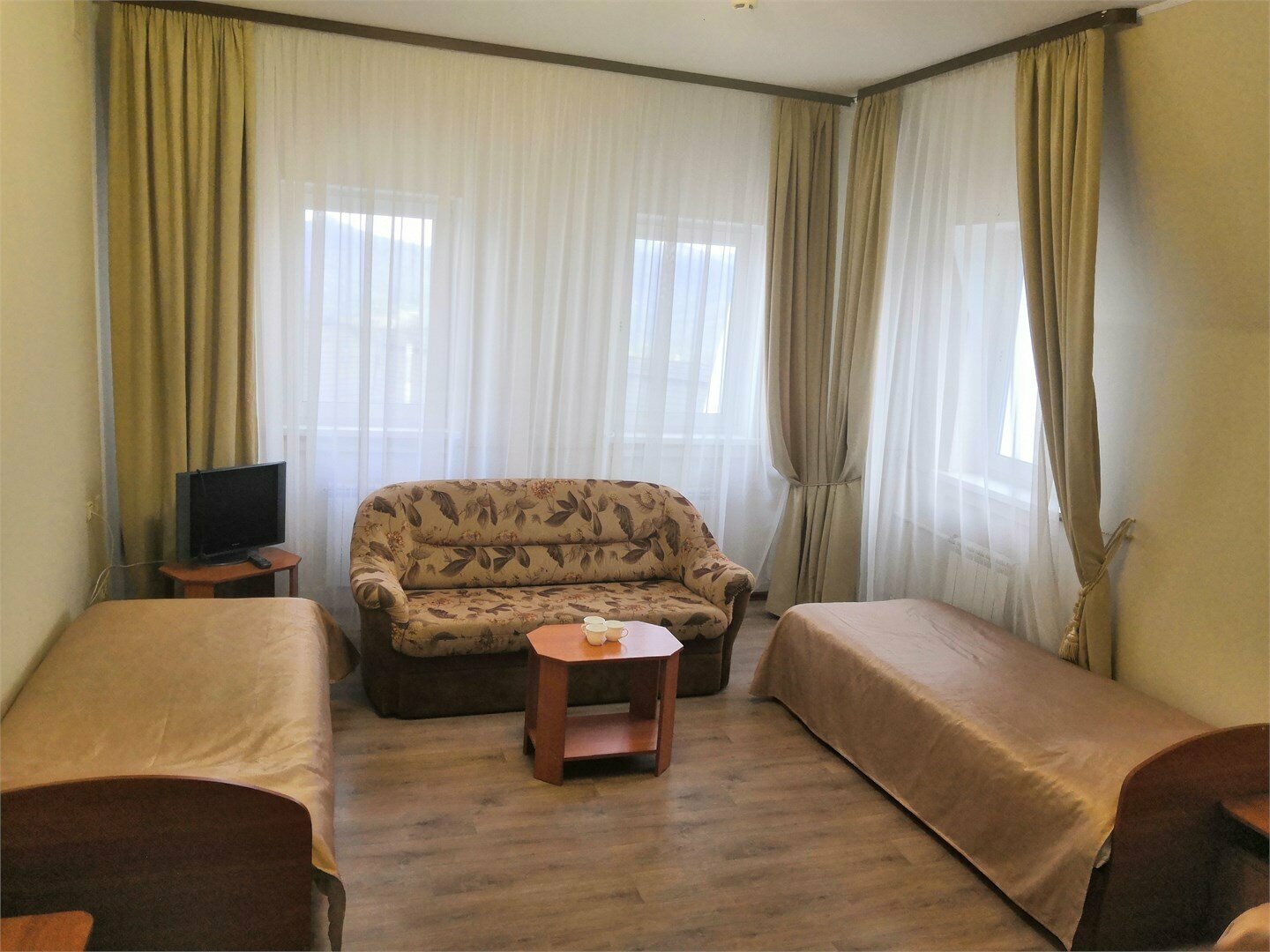 Пятиместный блок (2+3)