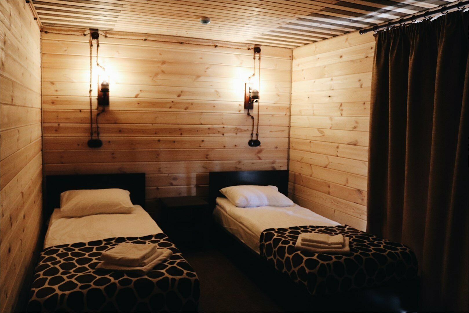 Номер "Стандарт TWIN" с раздельными кроватями