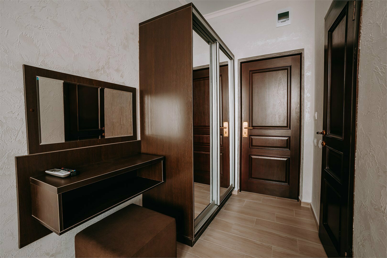 Улучшенный полулюкс двухместный с балконом (5 этаж )