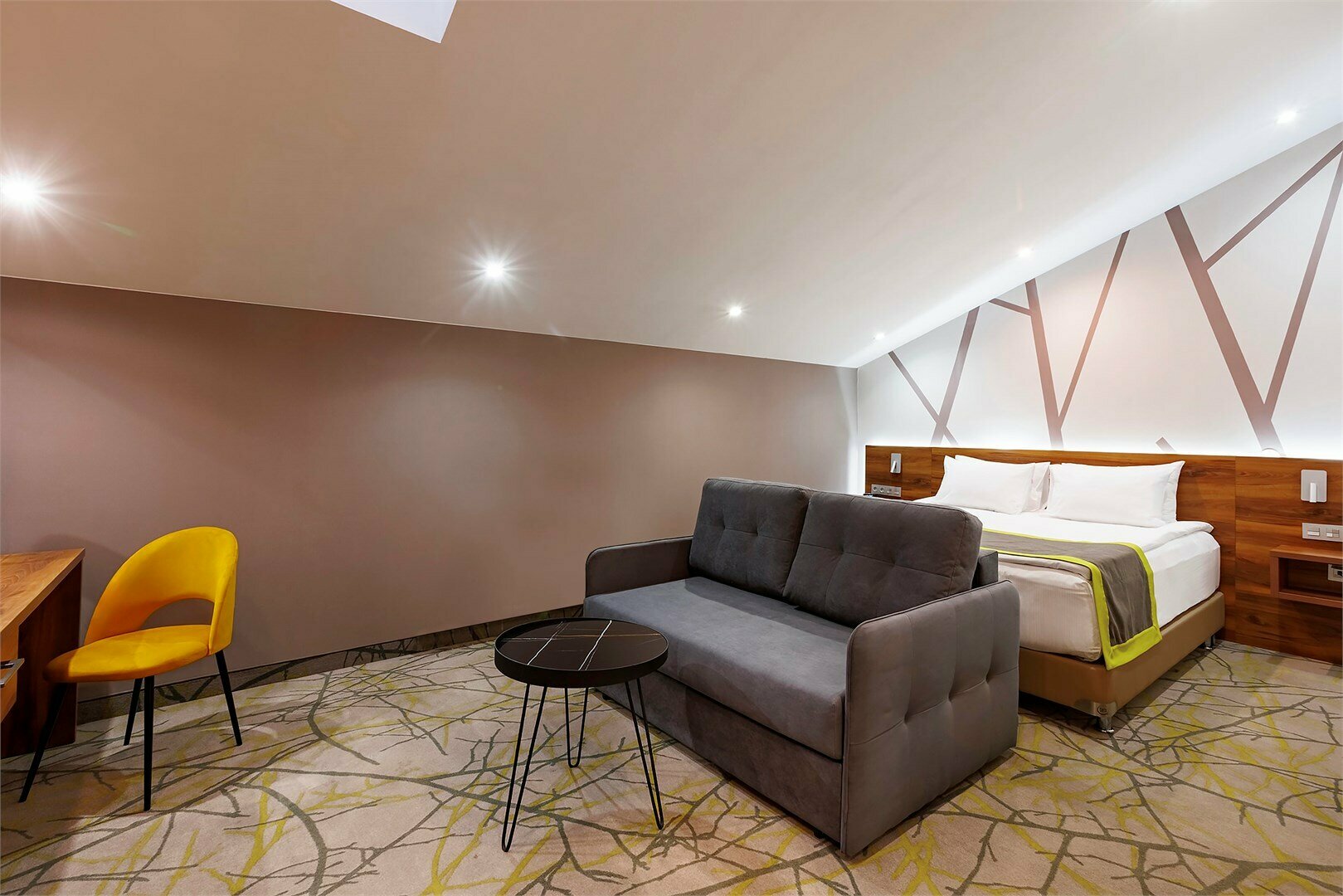 Мансардный делюкс / Mansard Junior Suite