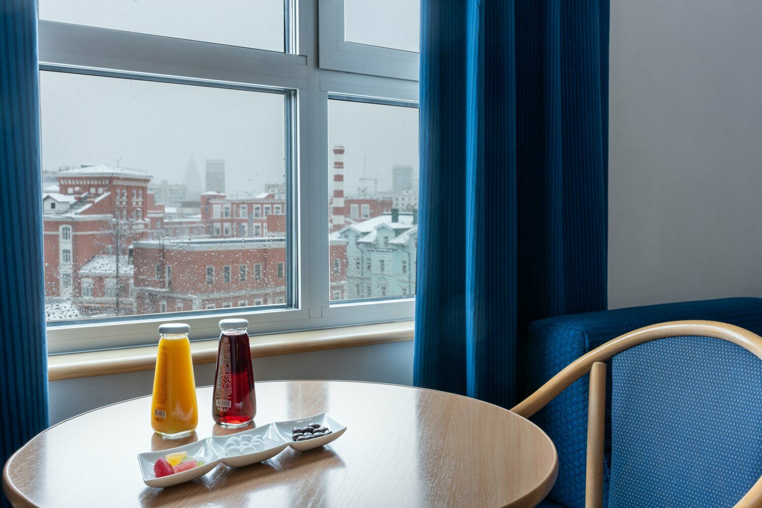 Стандартный номер с двуспальной кроватью и софой 80х200