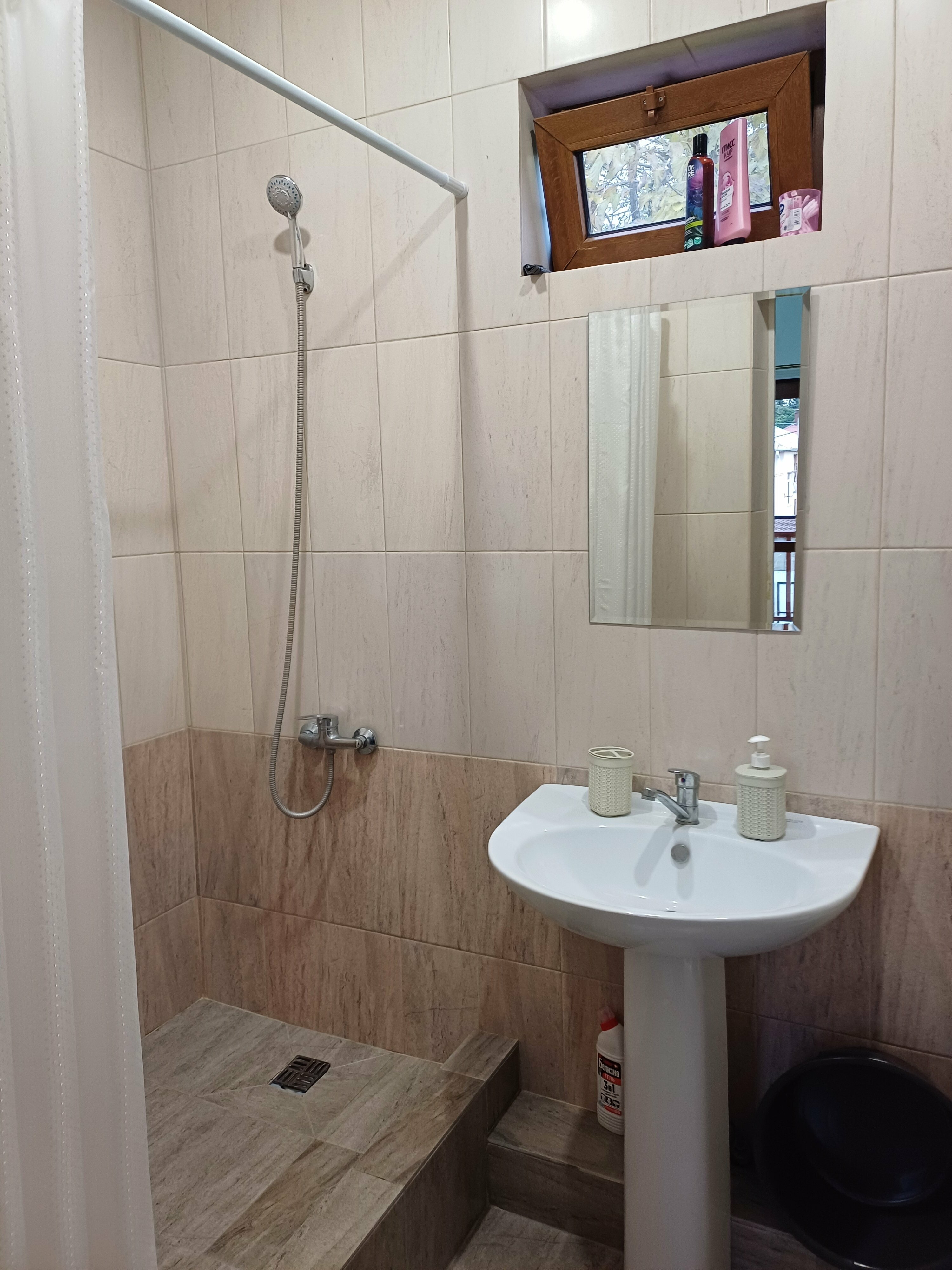 Улучшенный четырехместный номер