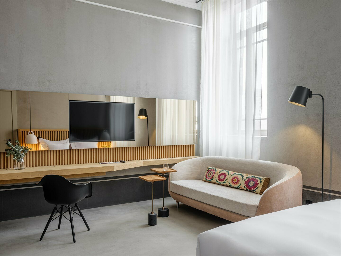 Двухместный номер  Комфорт плюс с 1 кроватью