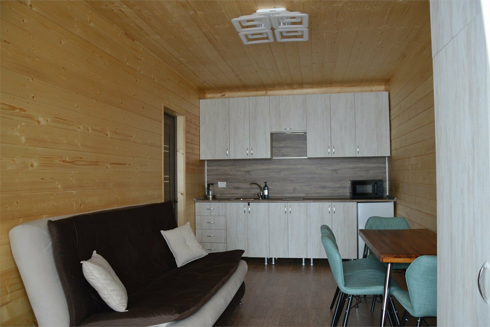 Апартаменты 4