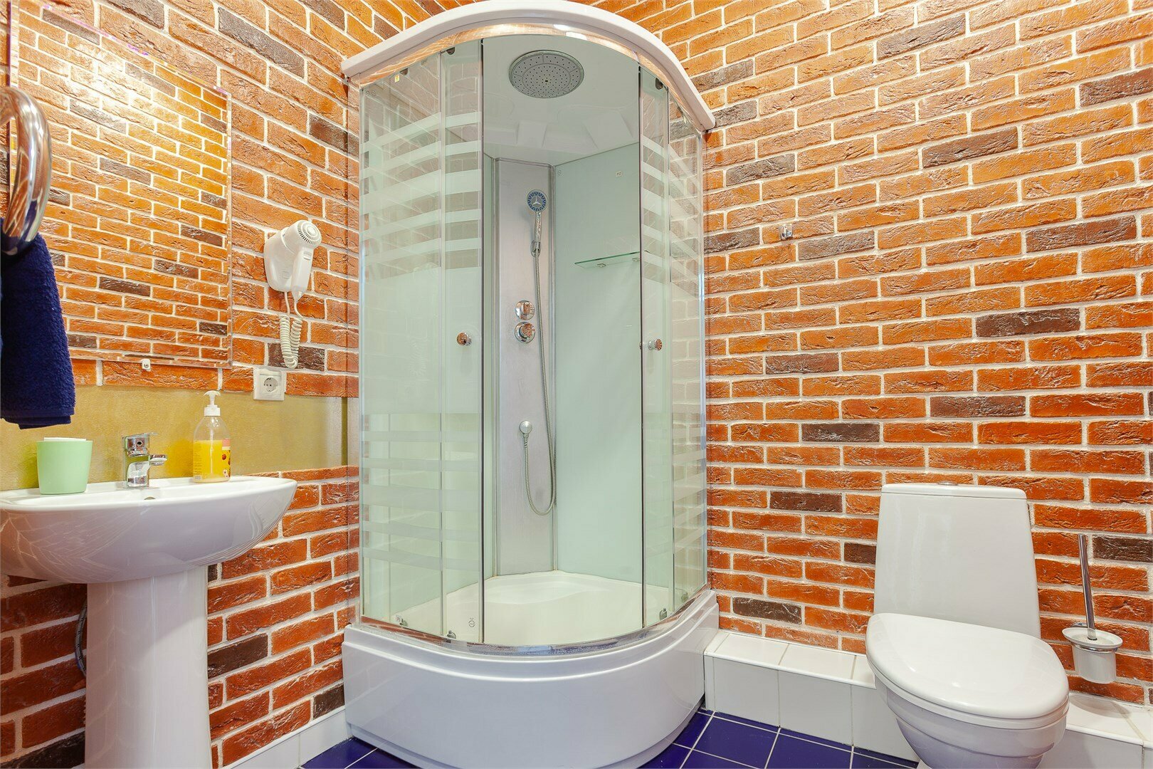 302 - Семейный номер с кухней и с 5 раздельными кроватями, бесплатная стоянка