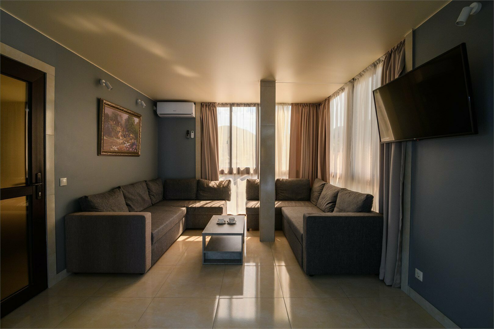 Апартаменты