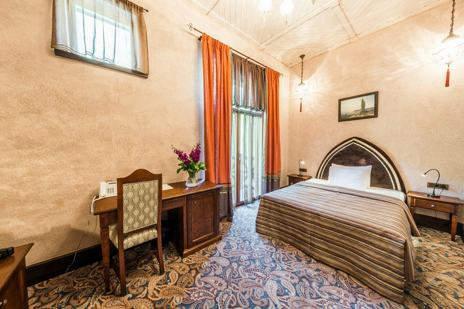 Супериор с балконом