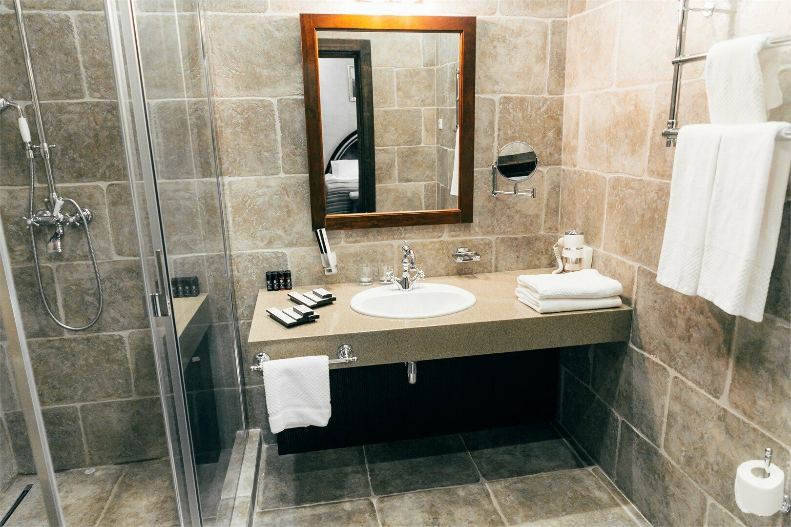 Сюит с балконом и видом на реку