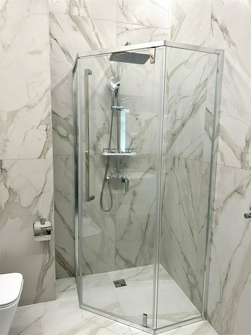 3 этаж I Четырехместный с двуспальной и односпальными кроватями