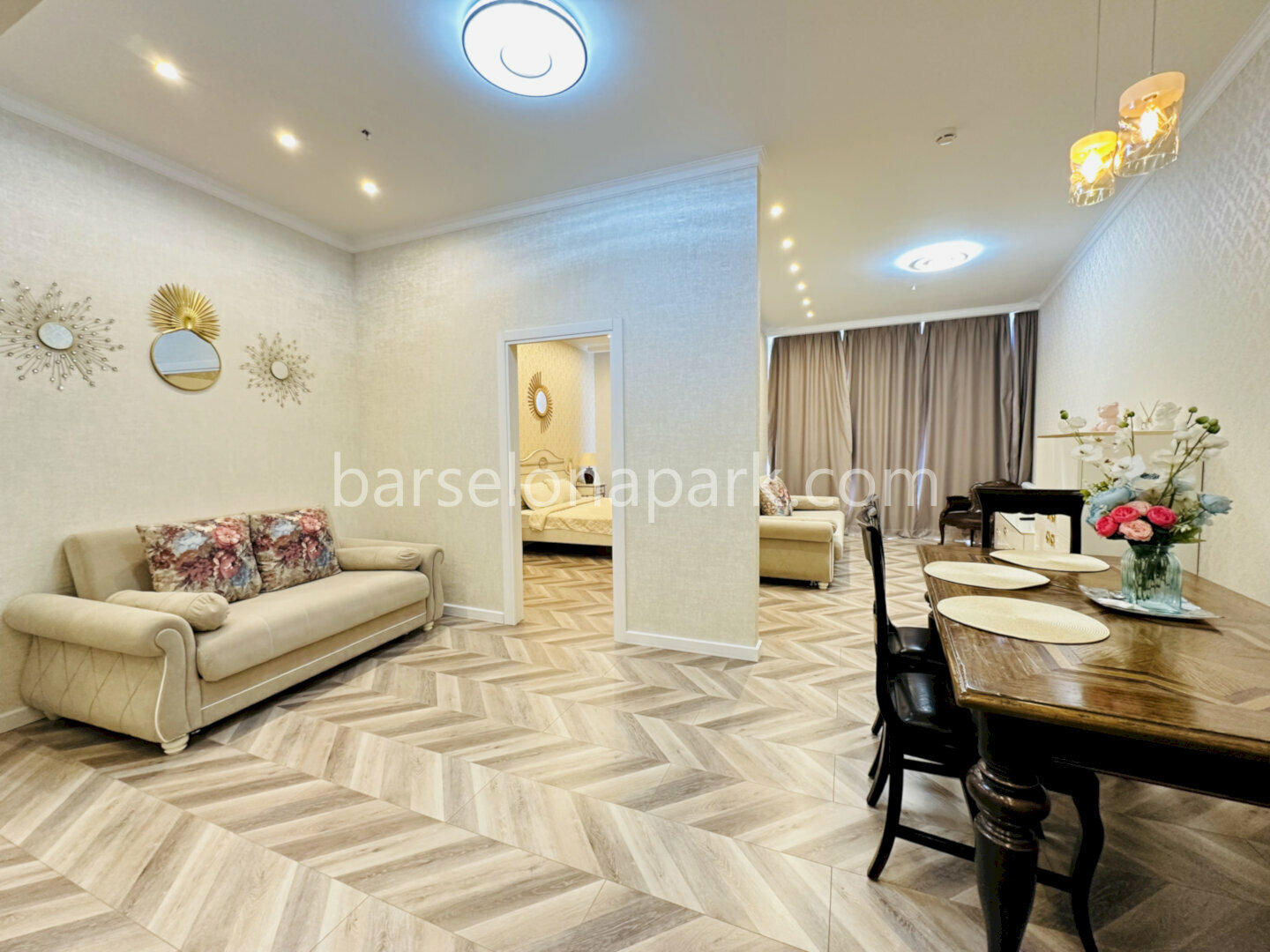 Дизайнерский апартамент! Центр Сочи! Пляж и набережная в 5 минутах!