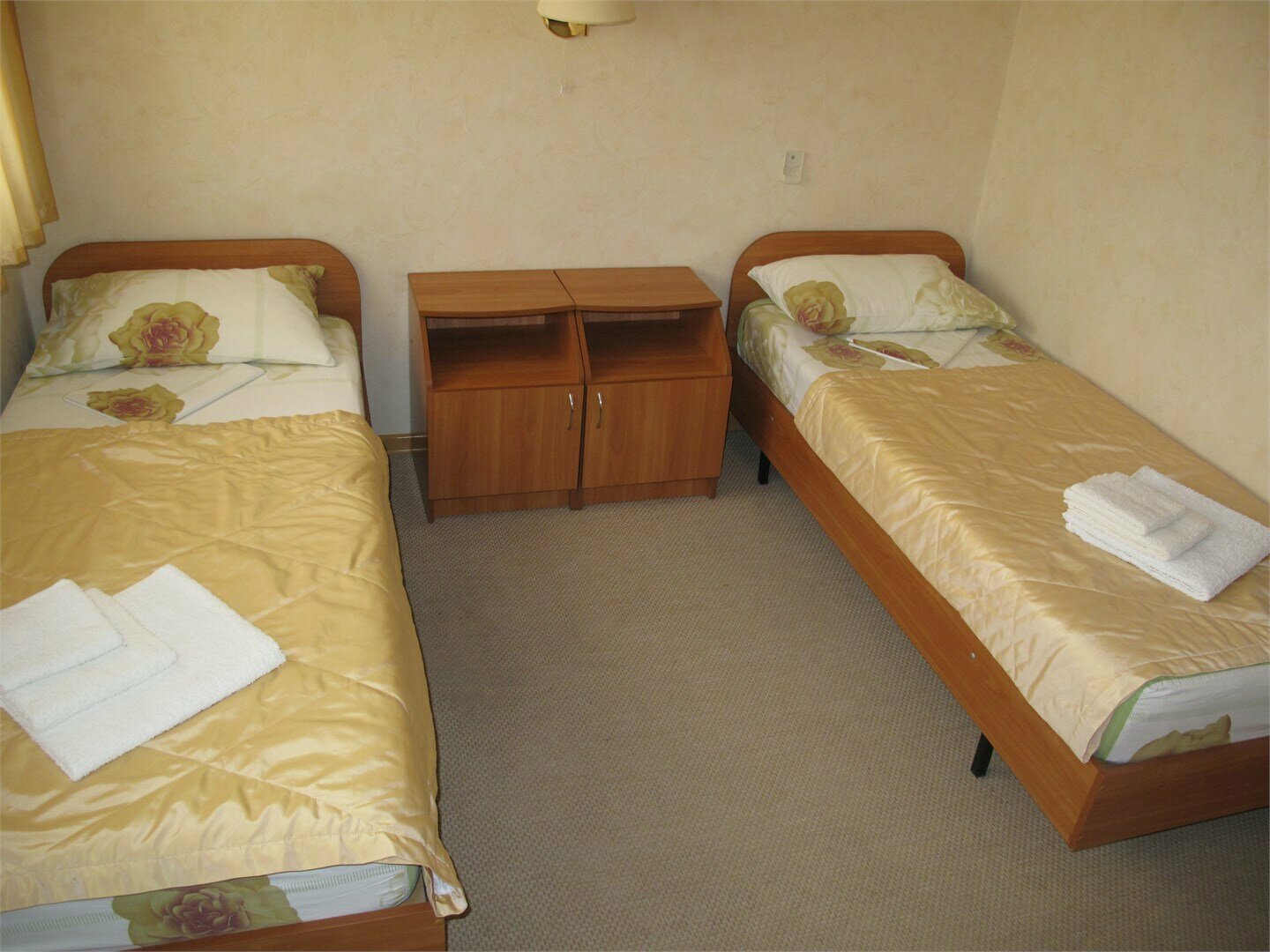 №4 Двухместный номер с 2 односпальными кроватями
