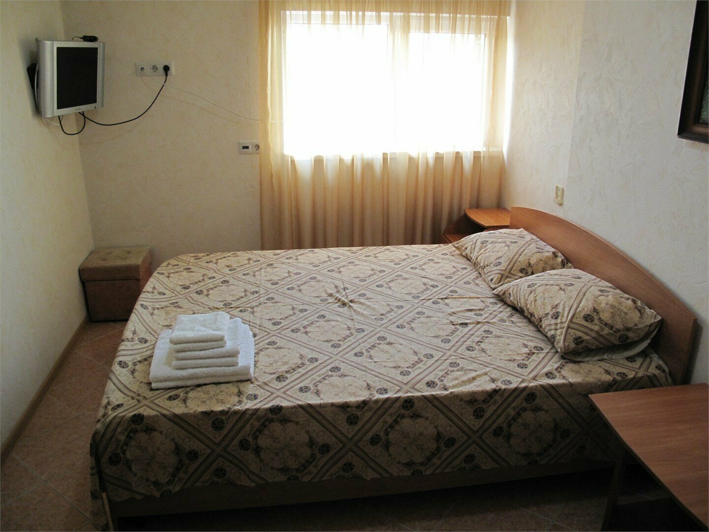 №7 Двухместный номер с двуспальной кроватью