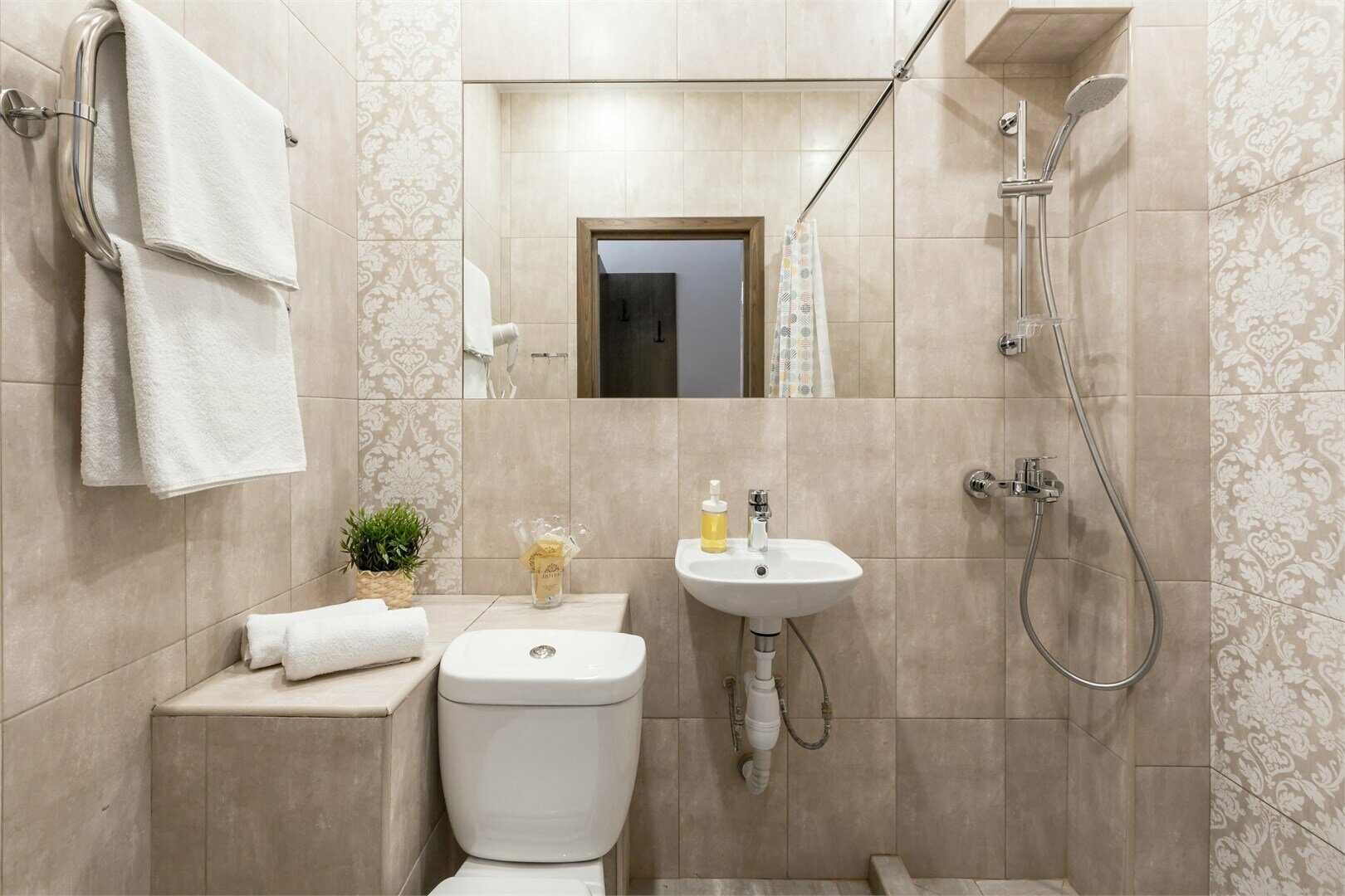 Улучшенный двухместный номер с 1 кроватью