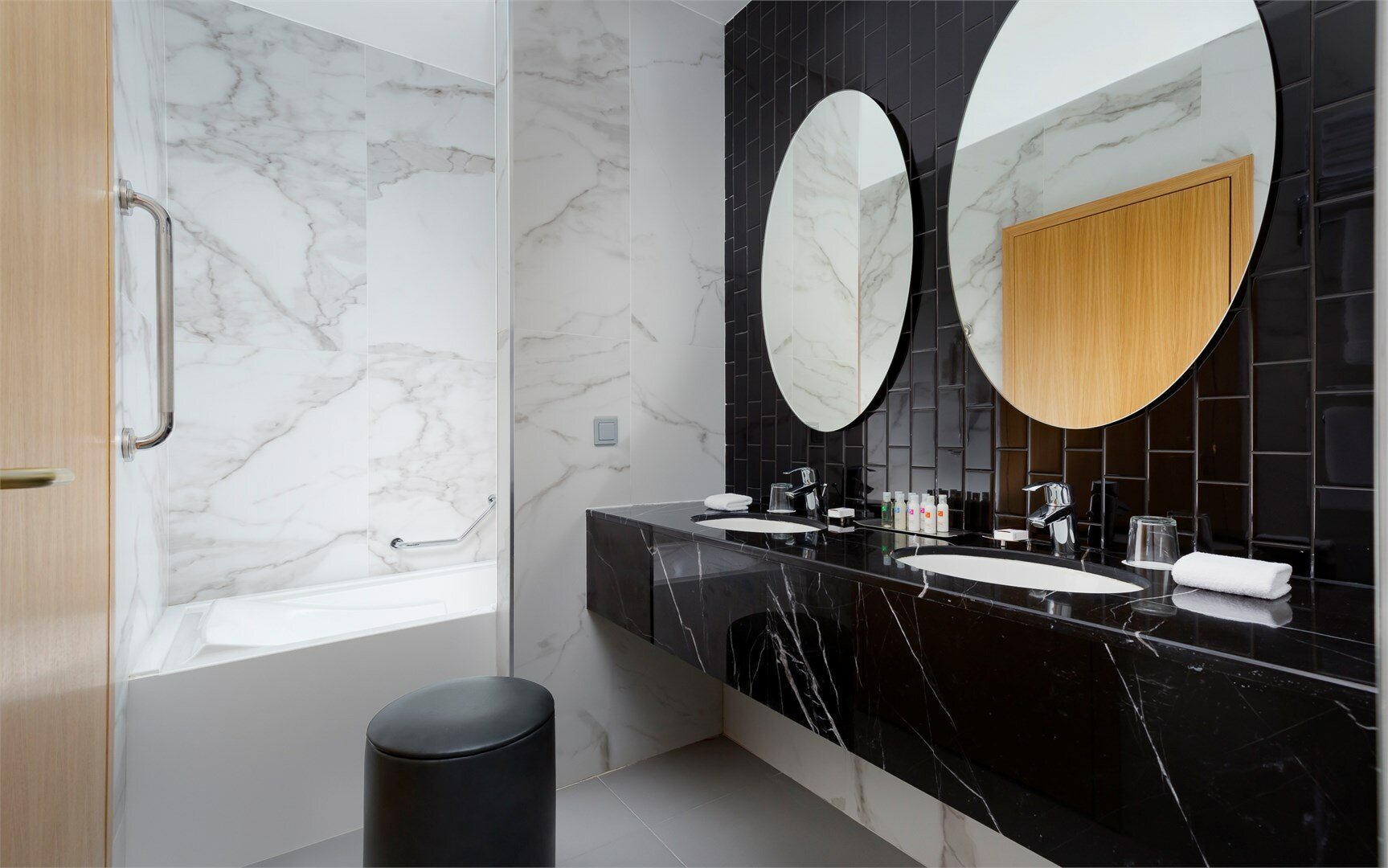 Полулюкс с видом на город