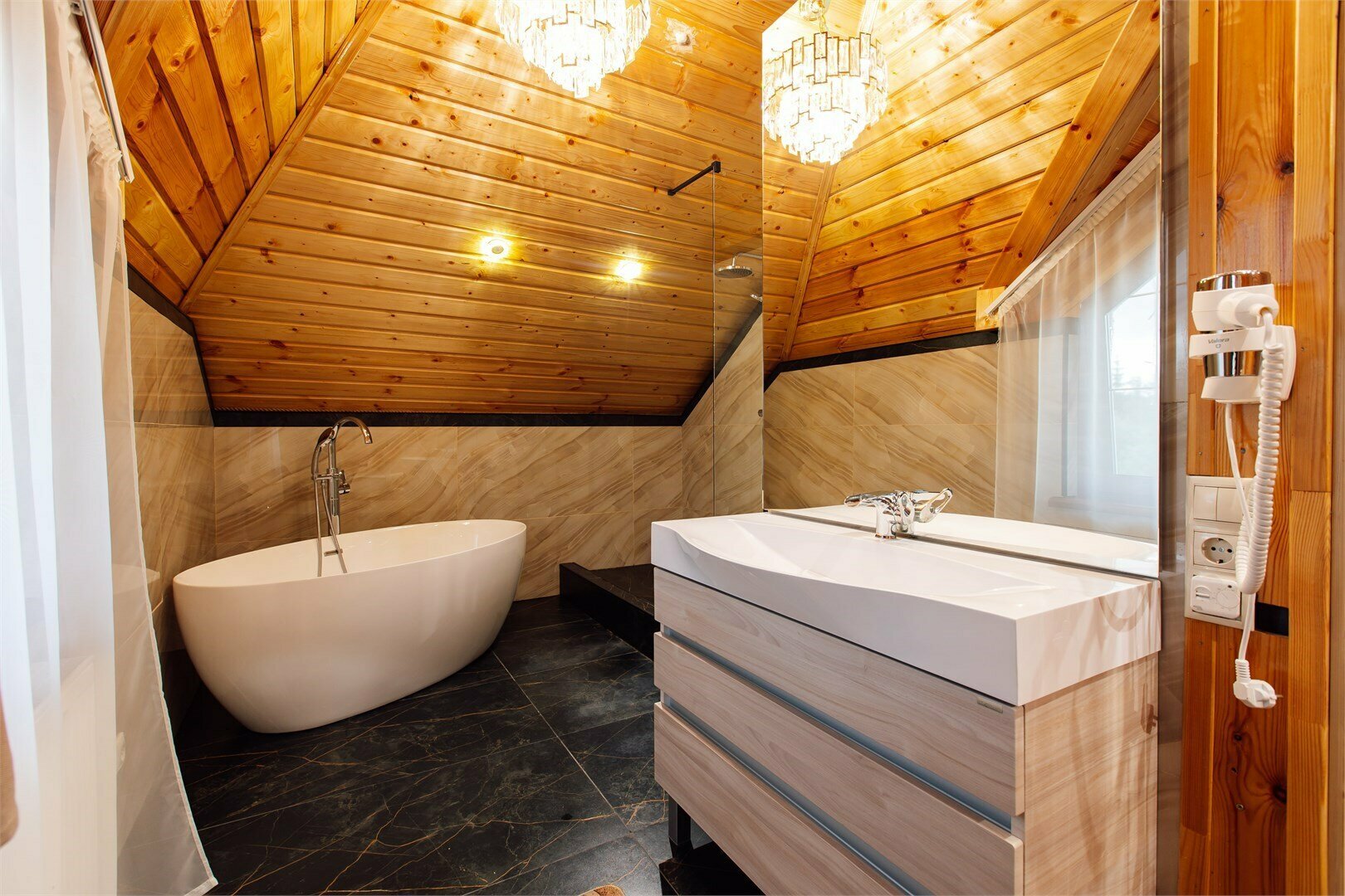 Номер Люкс в ШАЛЕ ДЕ ЛЮКС