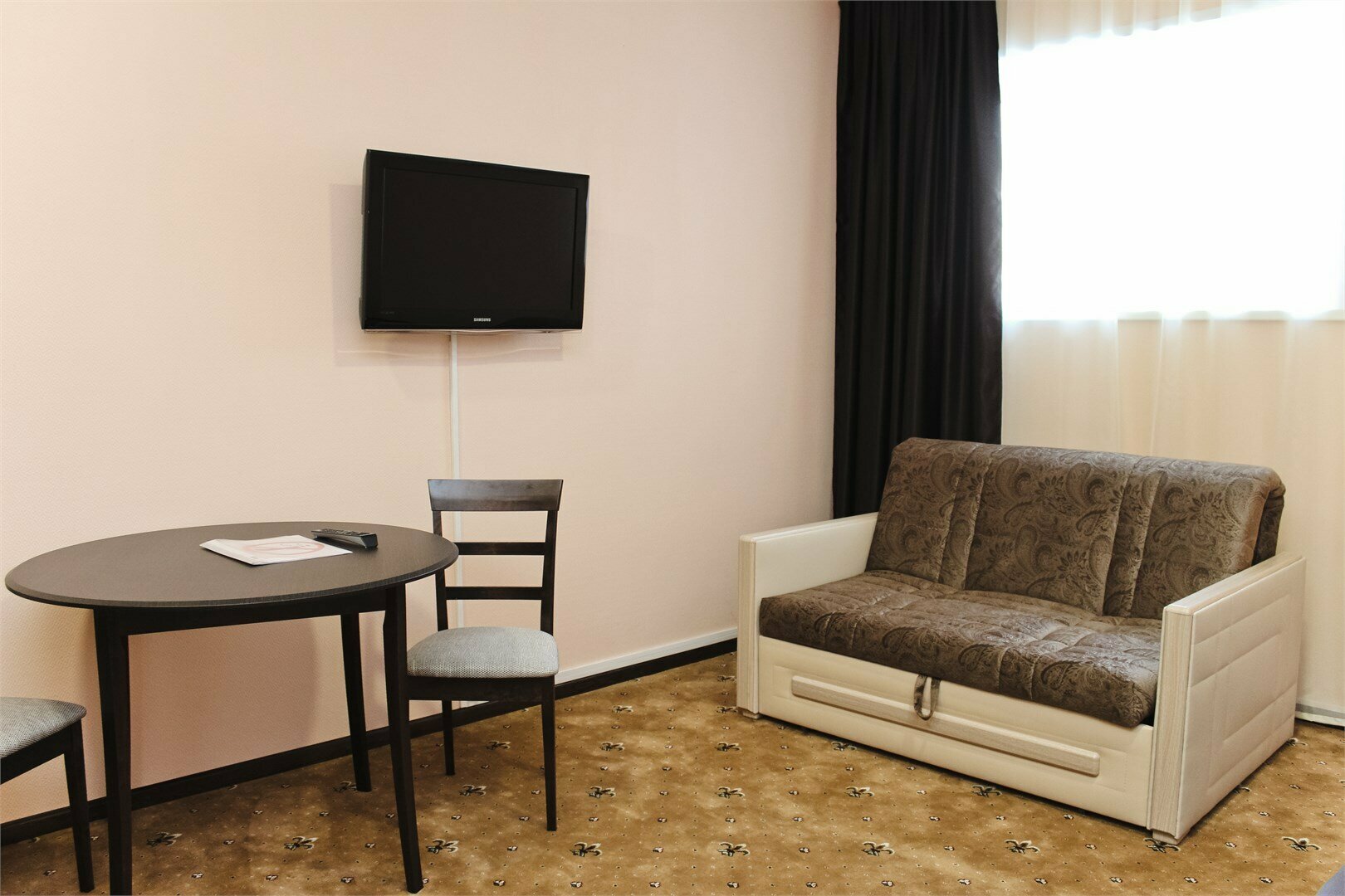 Большой двухместный номер с 1 кроватью