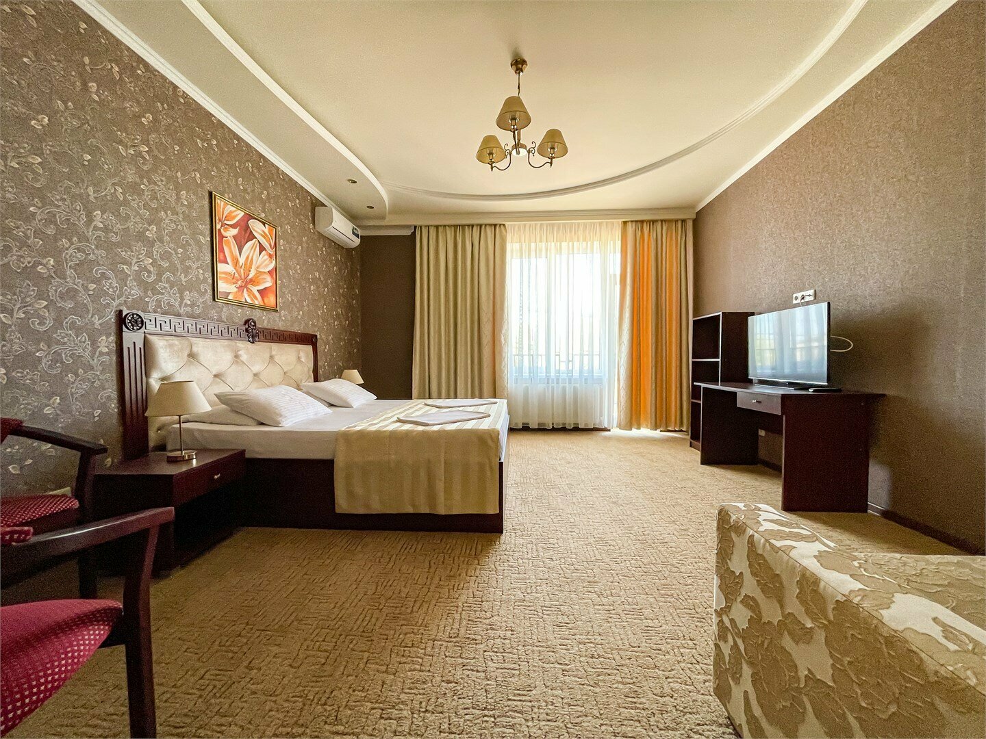 Люкс с балконом