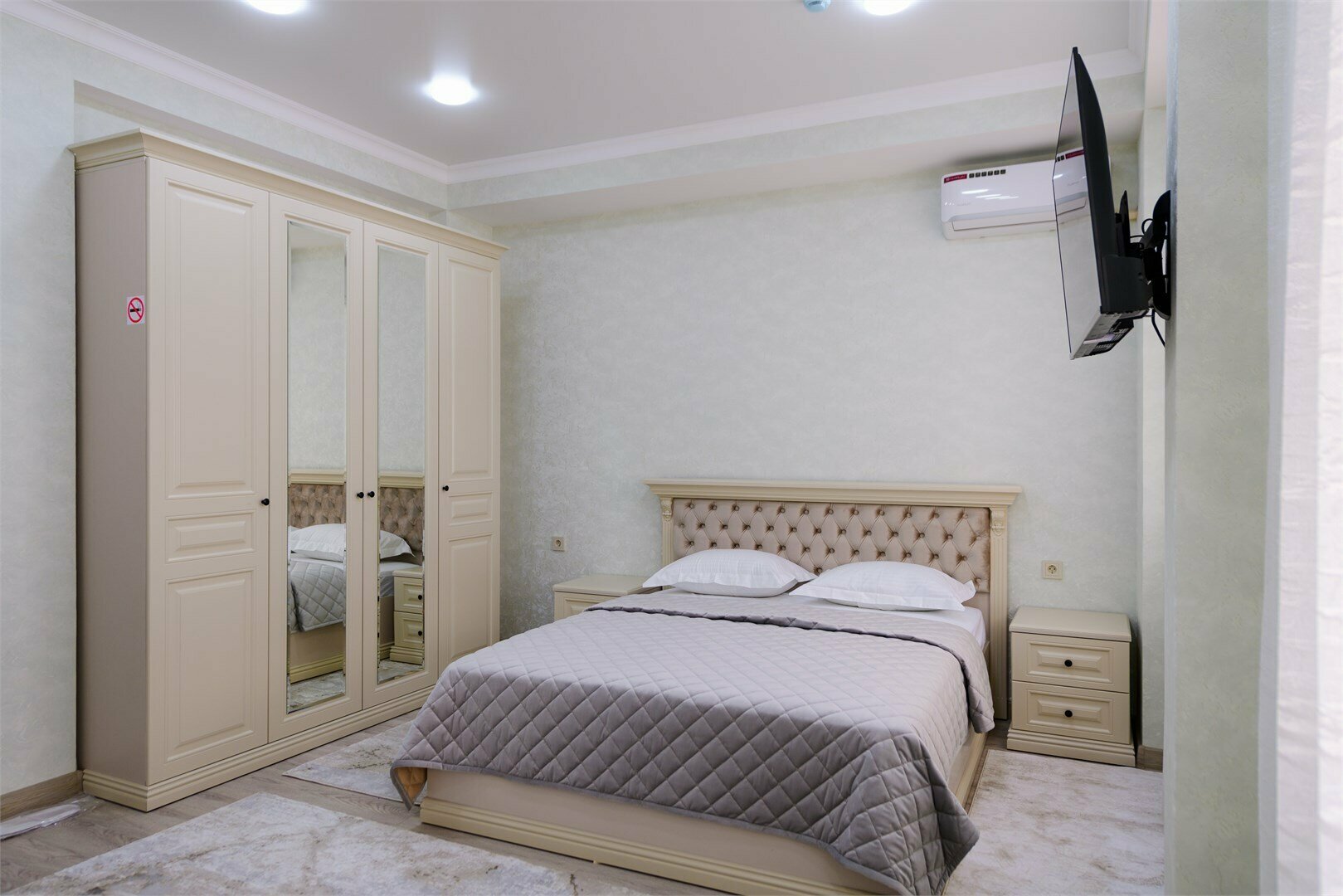 Улучшенный двухместный номер с 1 кроватью