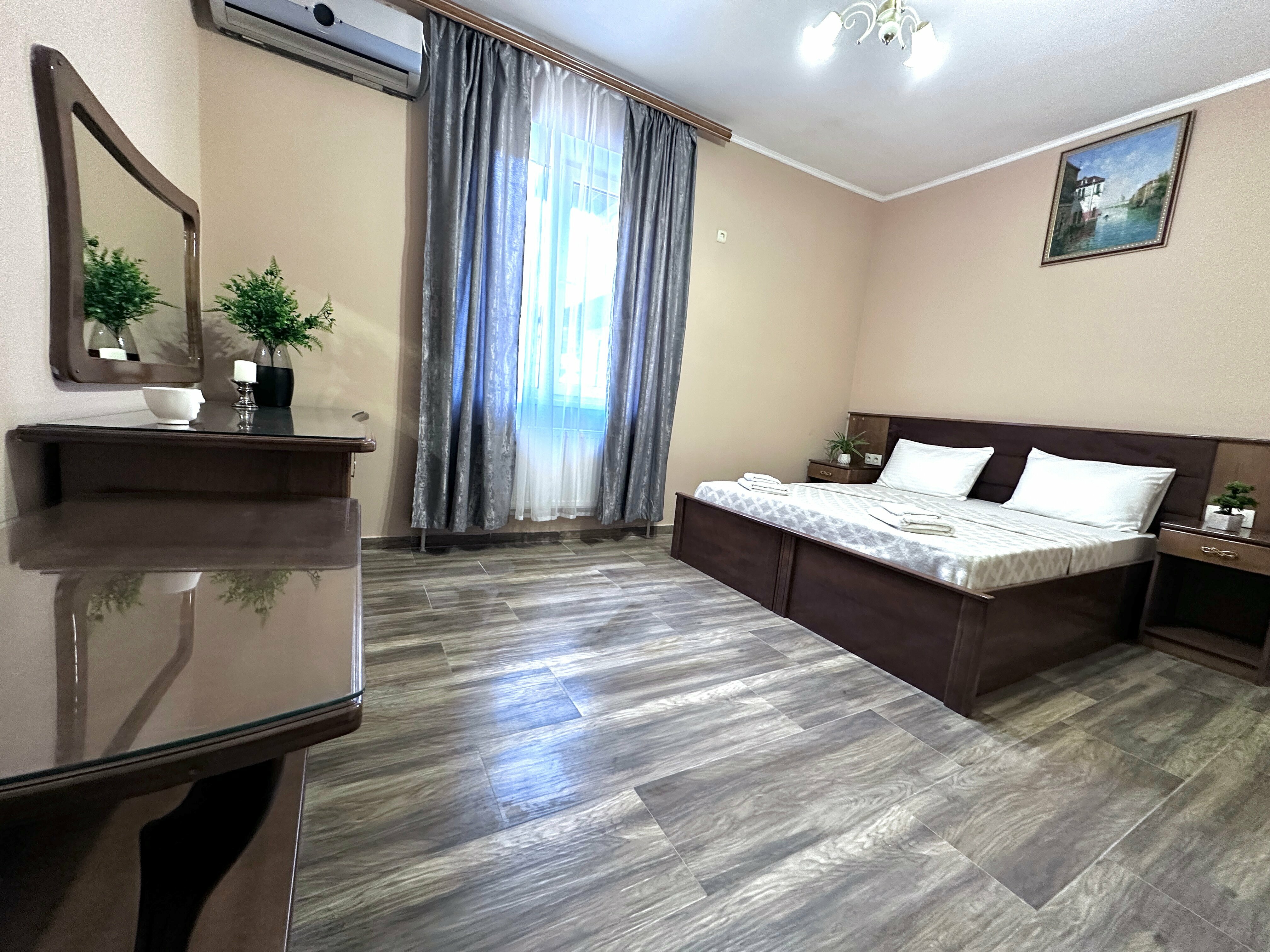 Большой двухместный номер с 1 кроватью