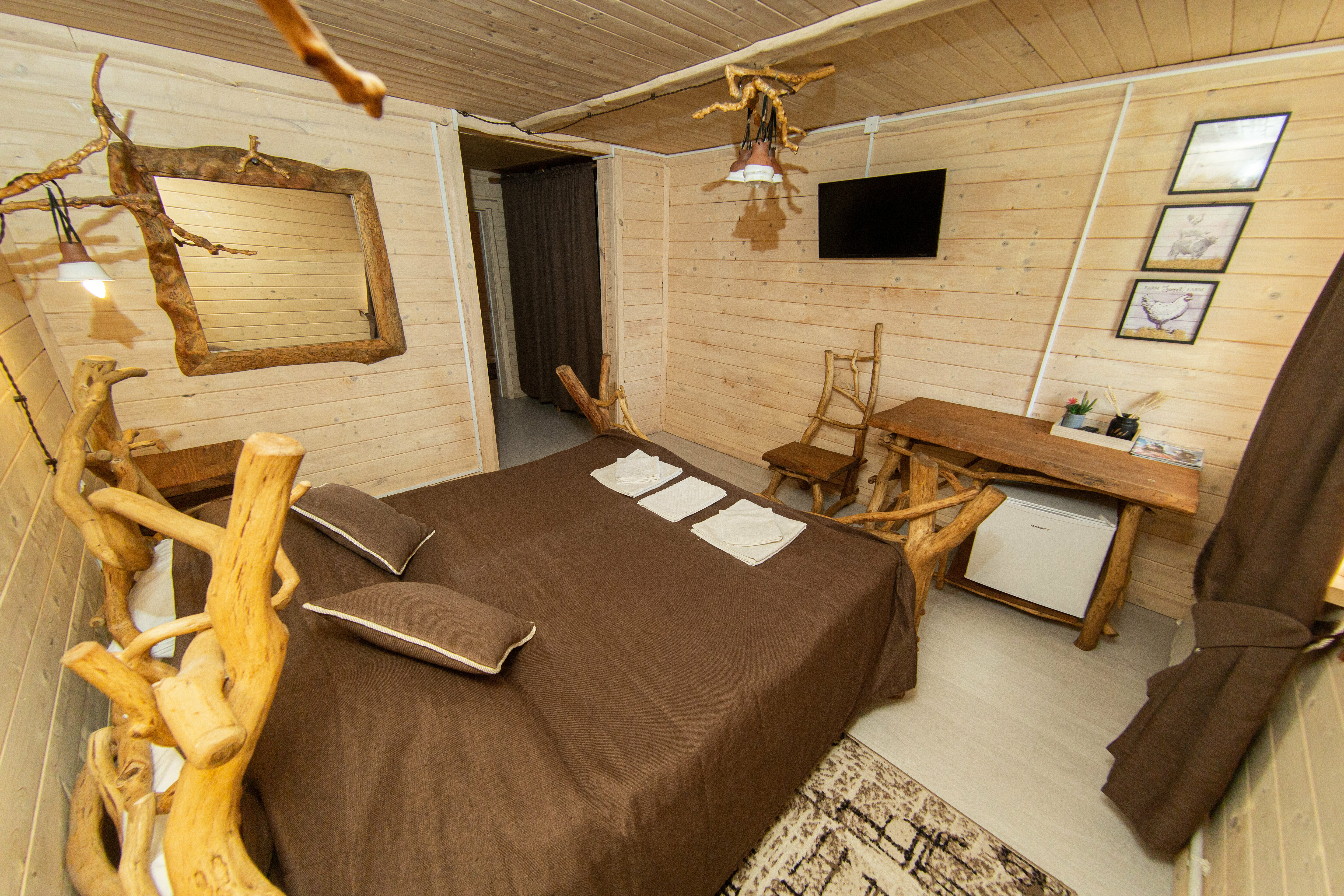 Двухместный номер Делюкс с 1 кроватью и душем