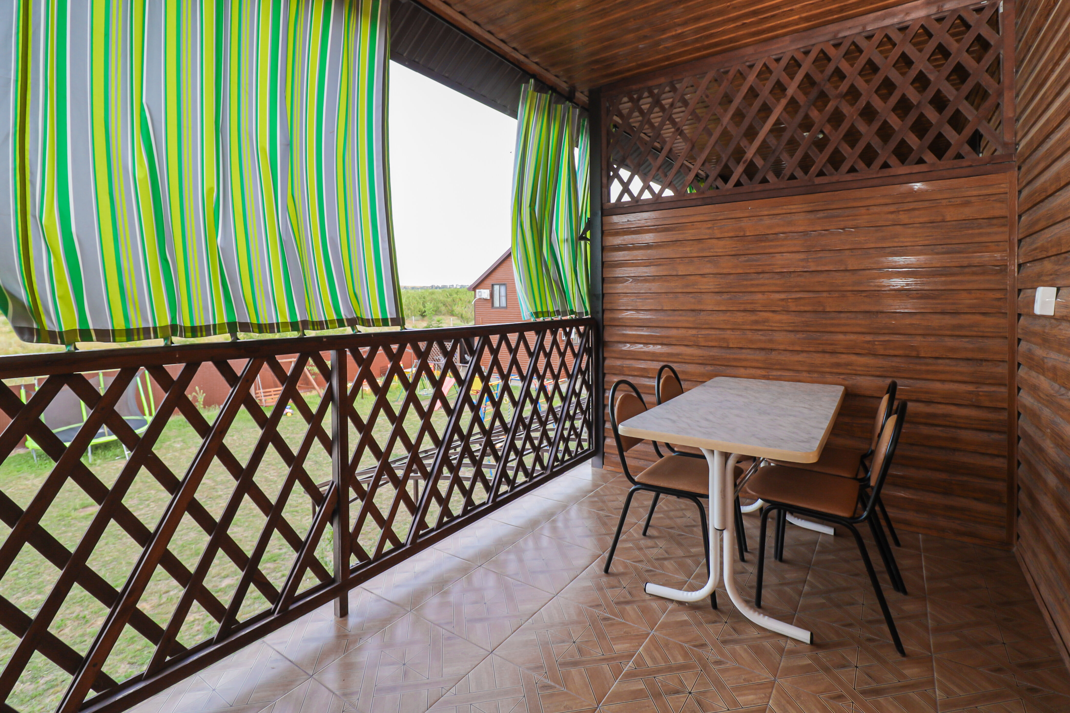 Семейный номер с балконом