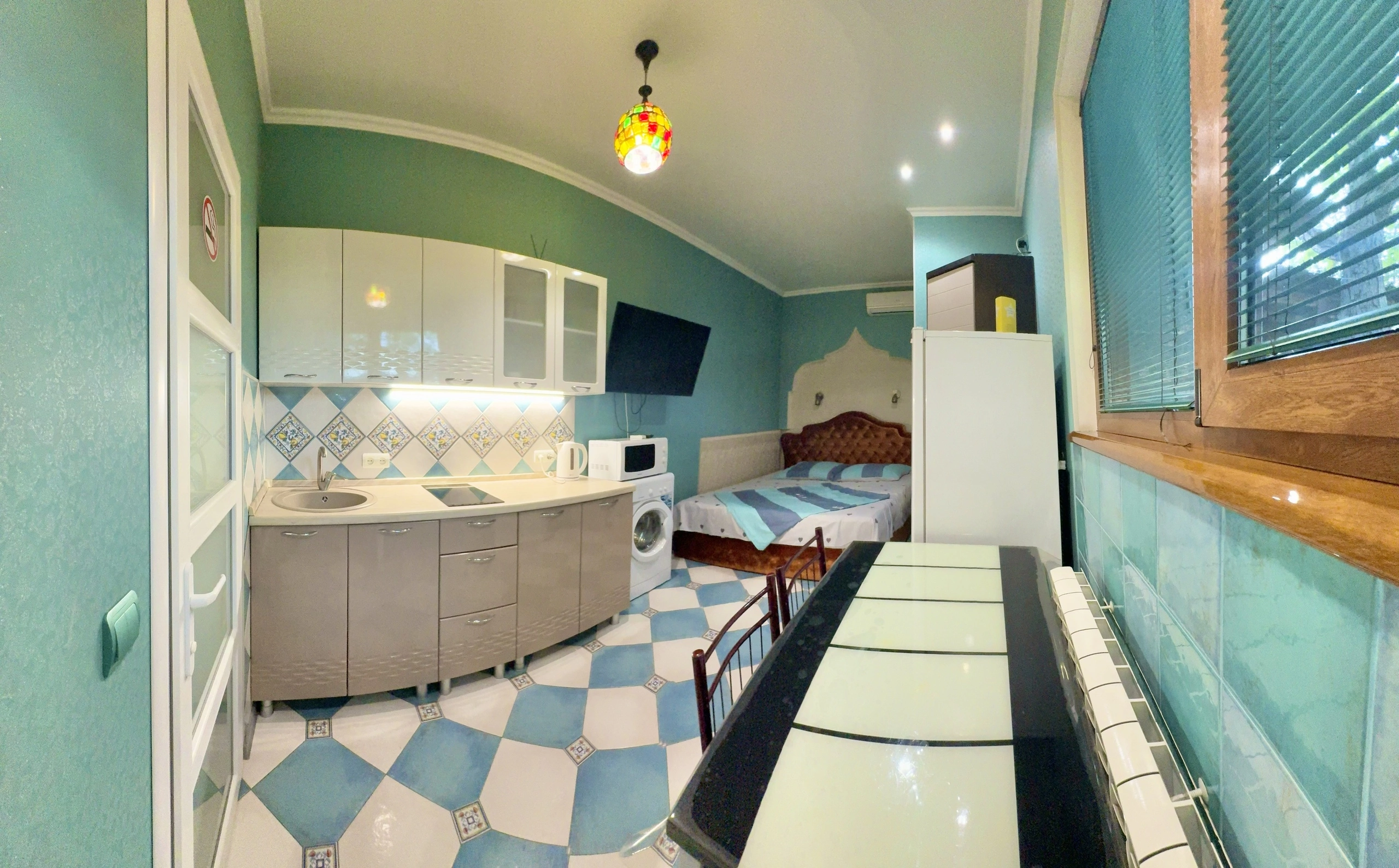 Небольшой двухместный номер с 1 кроватью