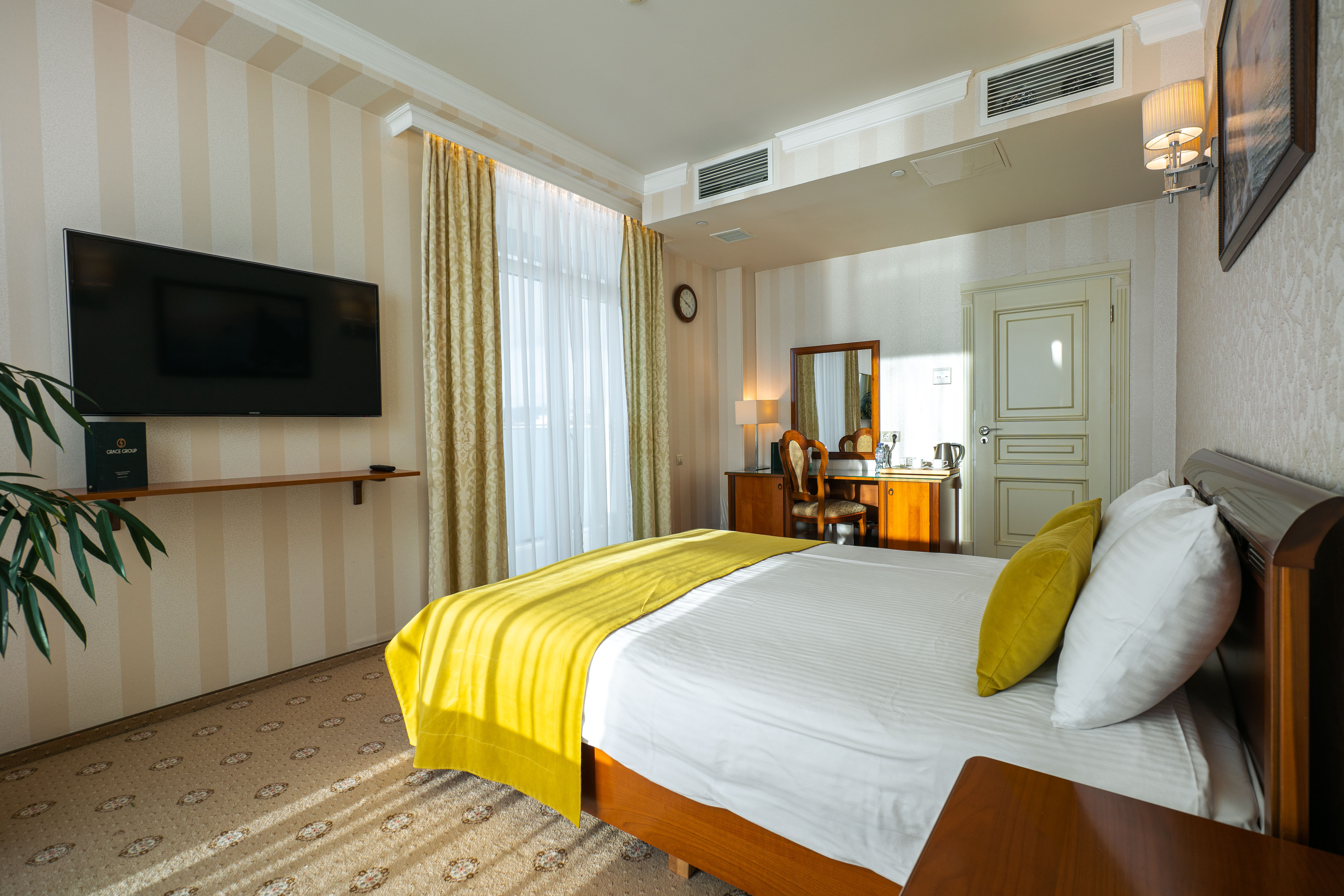 Двухместный номер Делюкс с 1 кроватью и балконом, вид на море